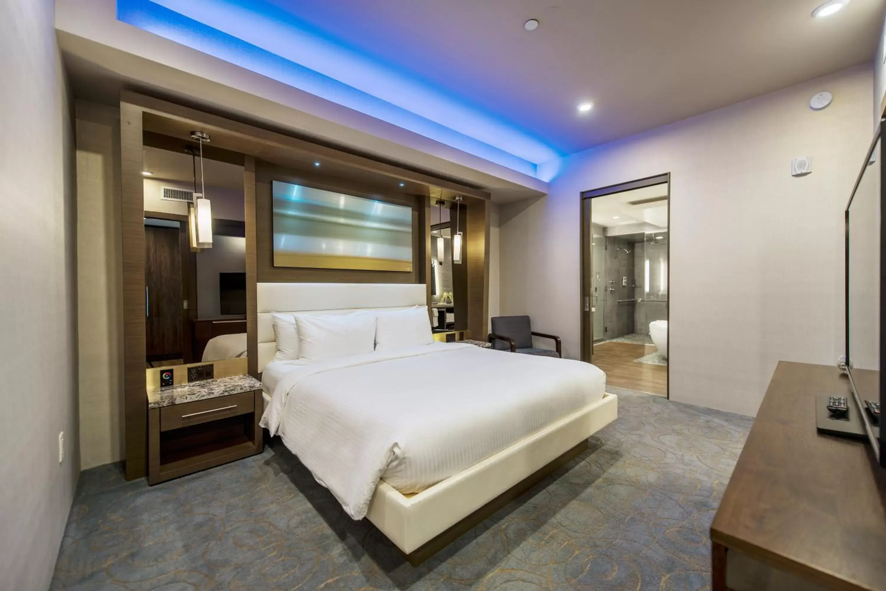 Bed in Shade Hotel Redondo Beach Bed in Shade Hotel Redondo Beach