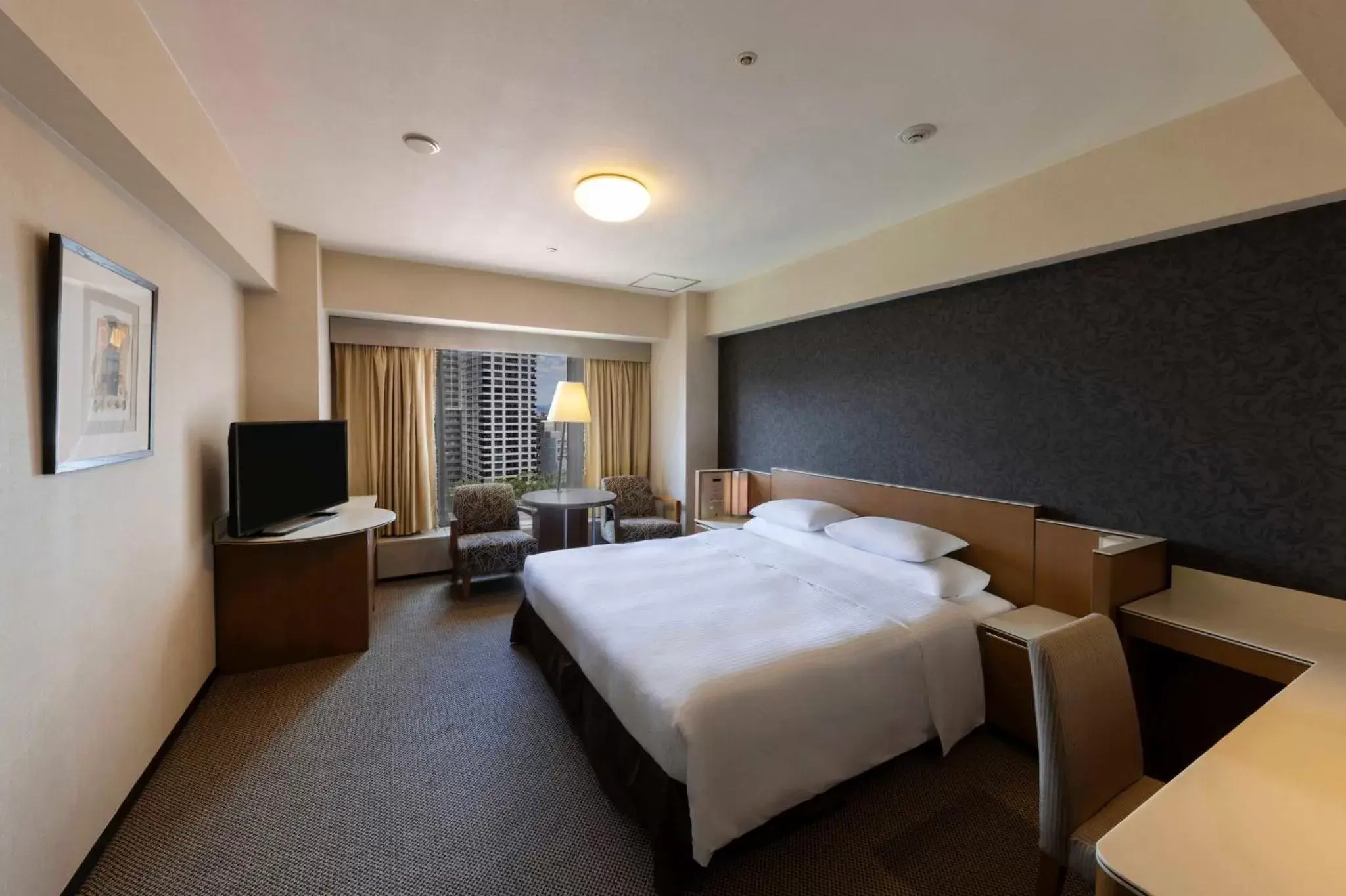 Photo of the whole room in RIHGA Royal Hotel Osaka
