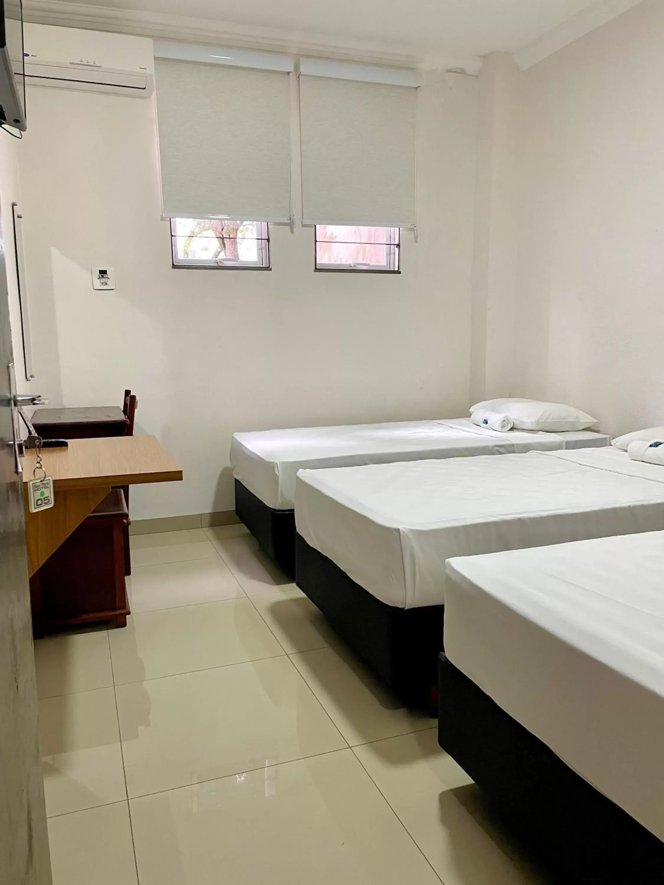 Luxury Triple Room in Nav Park Hotel Luxury Triple Room in Nav Park Hotel