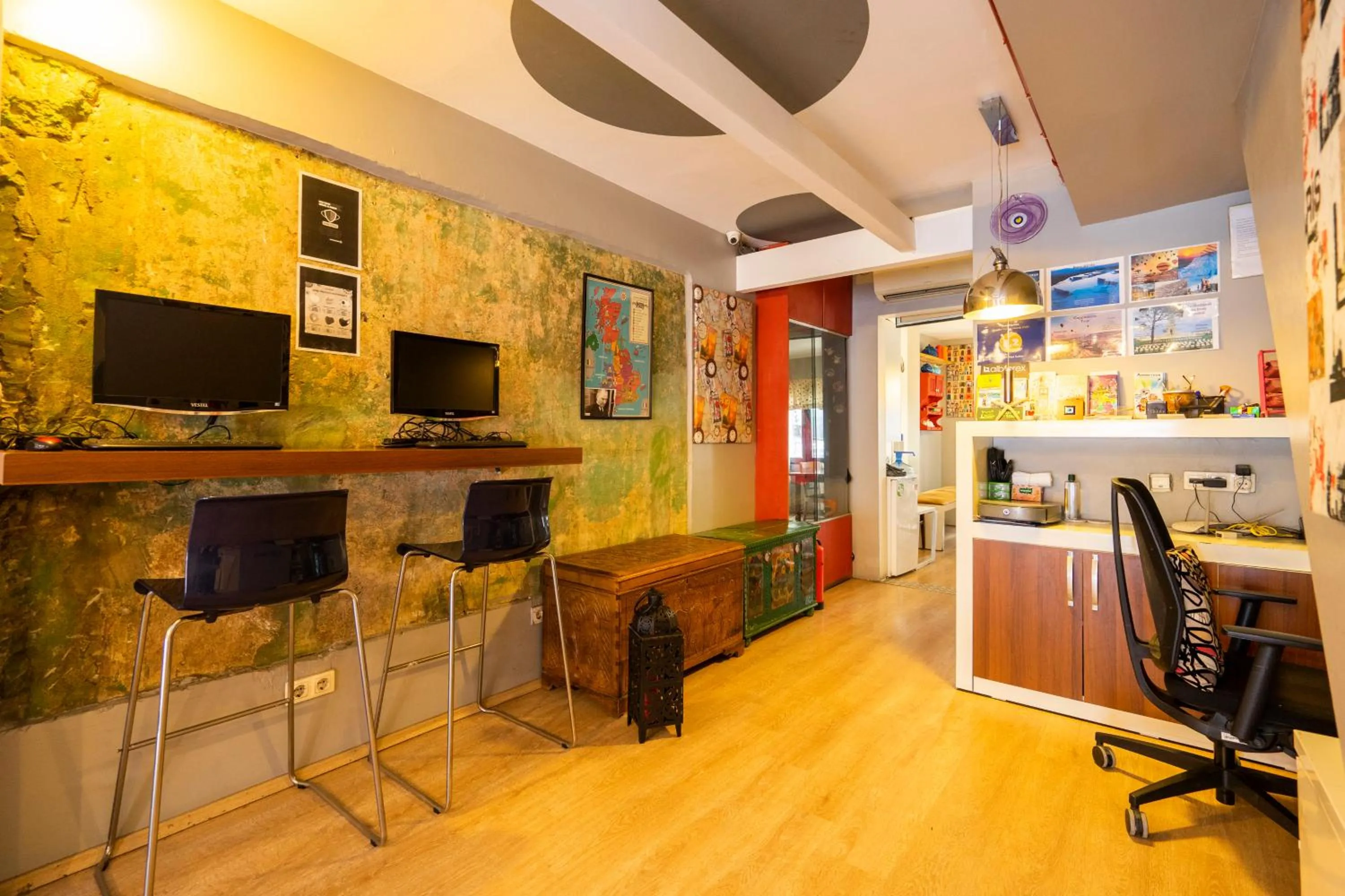 Lobby or reception, TV/Entertainment Center in Taksim Alya Suites