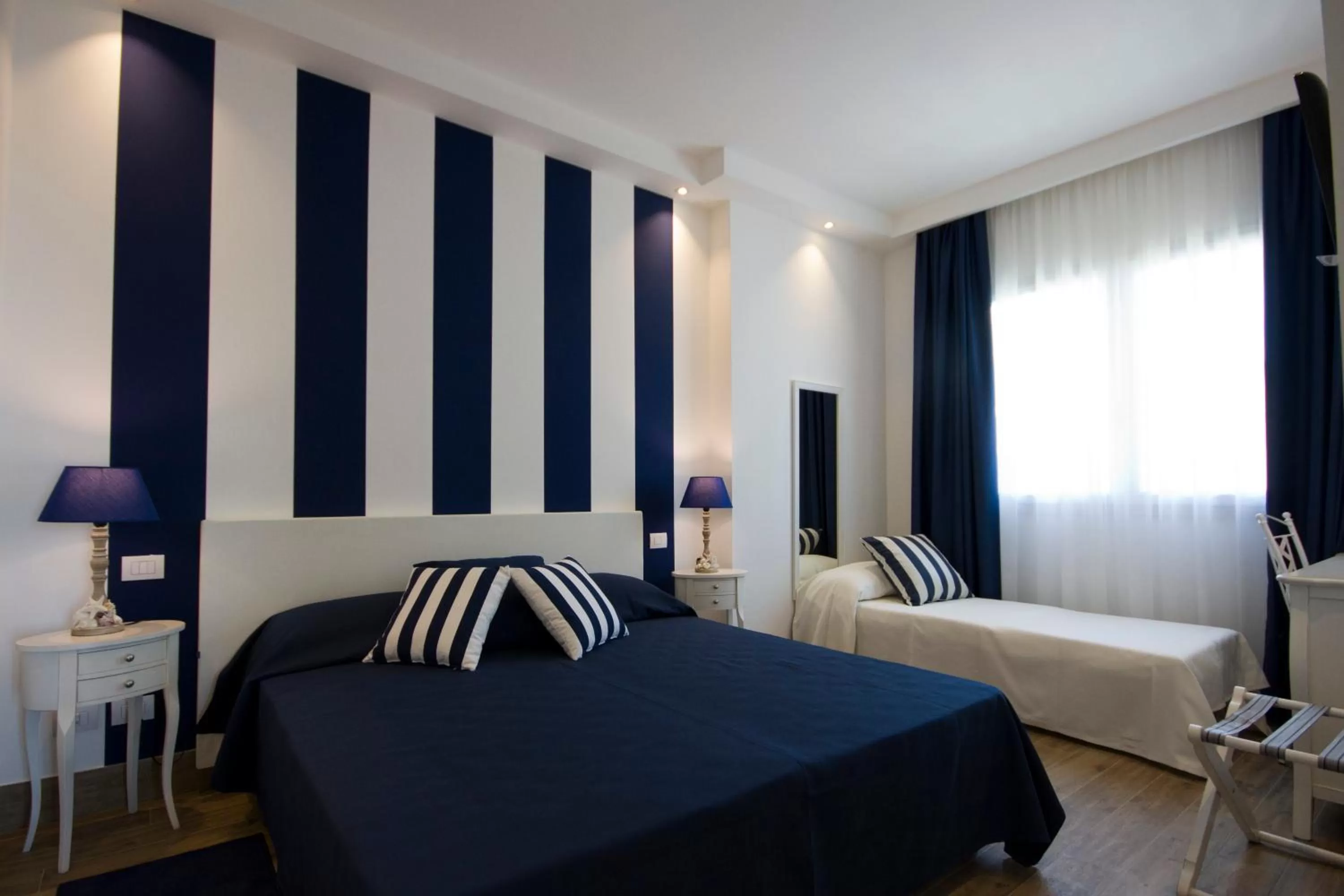 Bedroom, Bed in Hotel Nautilus