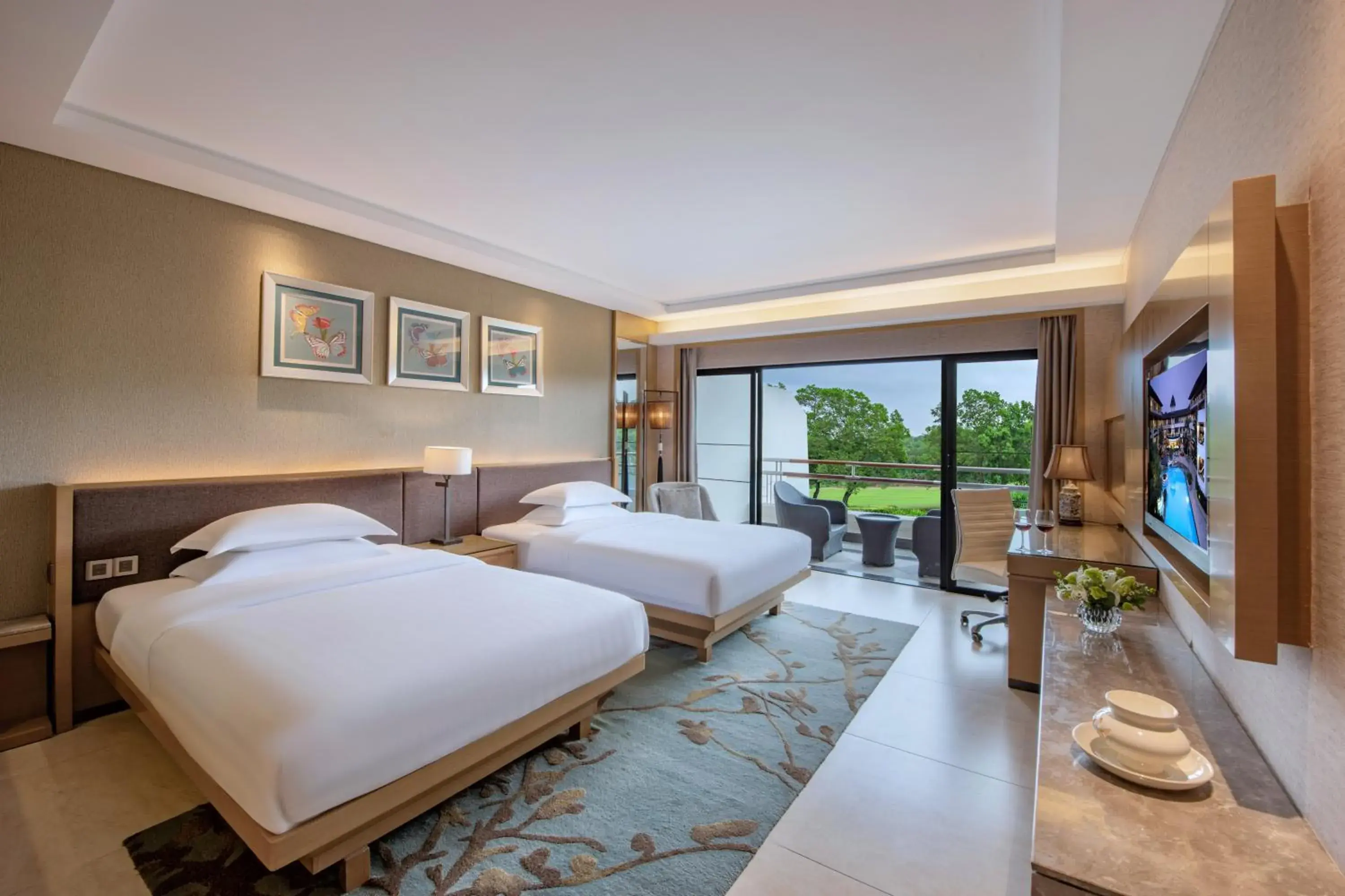 Bed in Mission Hills Hotel Resorts Shenzhen