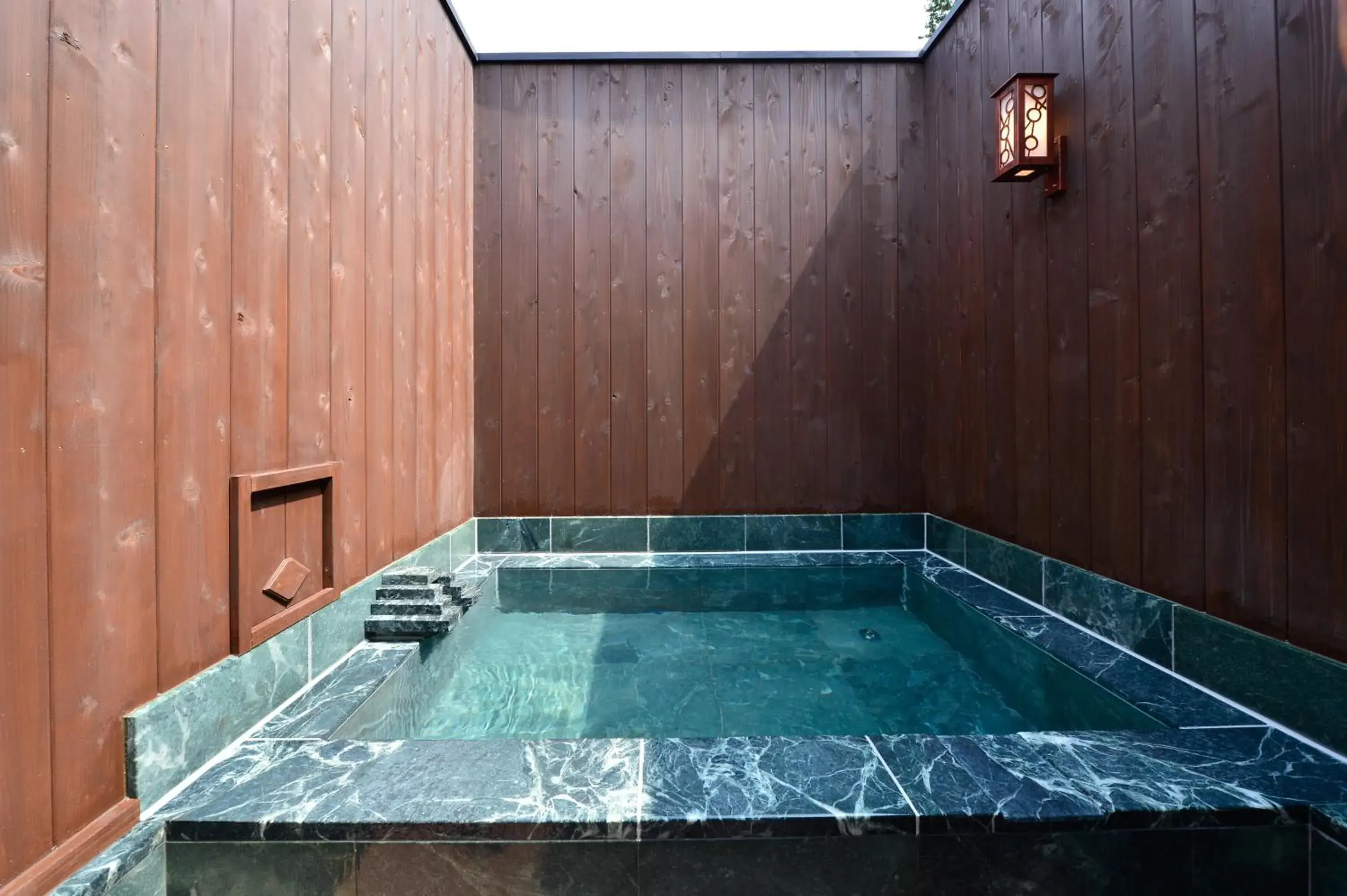 Bathroom, Swimming Pool in Hakoneyumoto Onsen Yaeikan