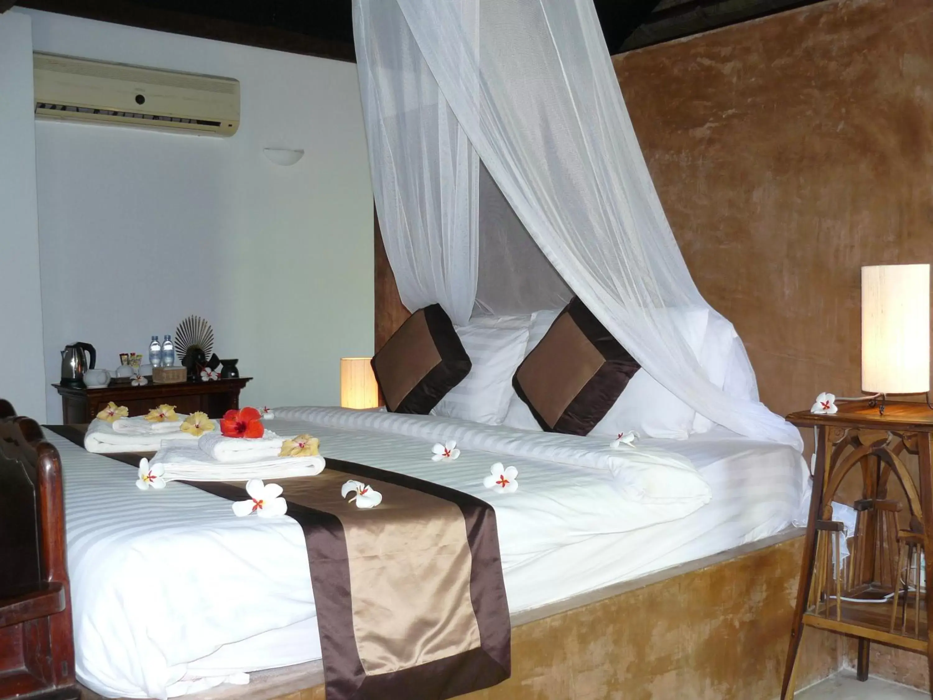 Bedroom, Bed in Mealea Resort