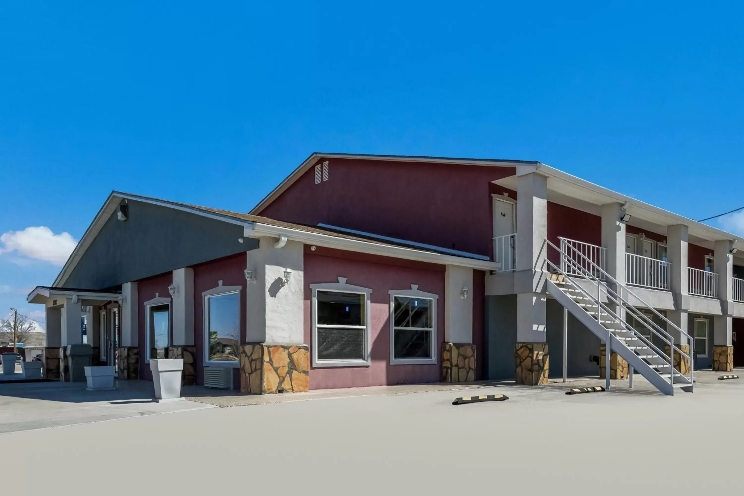 Property building in Americas Best Value Inn Alpine Property building in Americas Best Value Inn Alpine