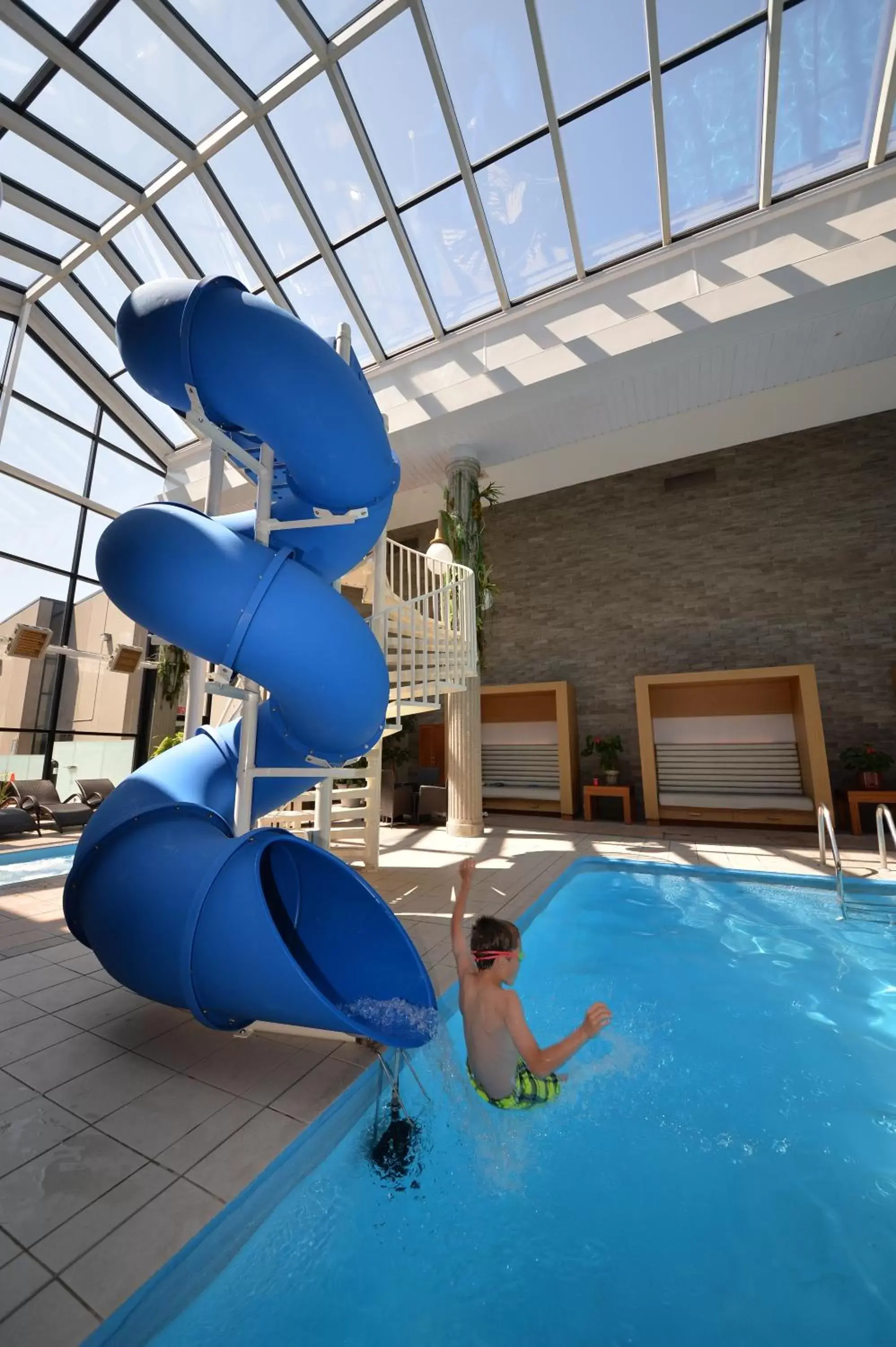 Swimming pool, Water Park in Hôtel Universel, Centre de congrès Rivière-du-Loup