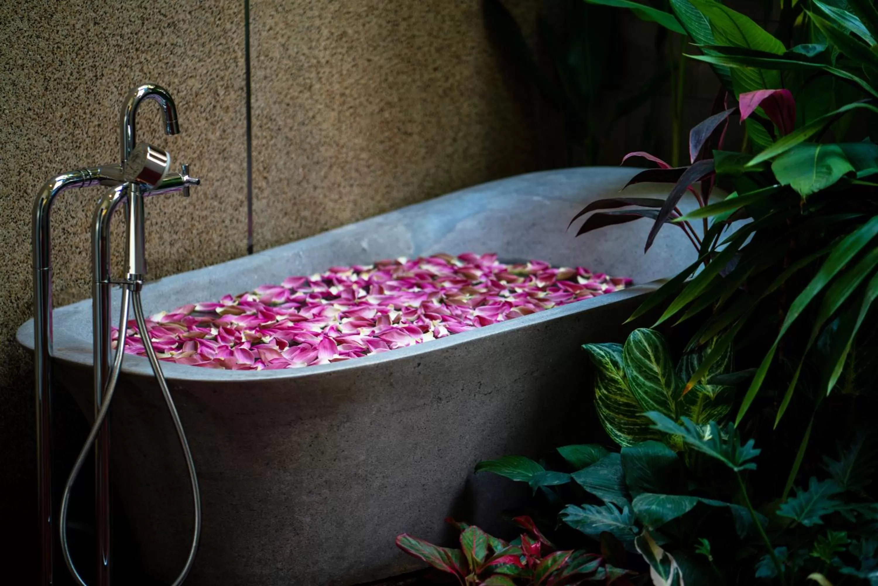 Bathroom in Shintana Saya La Maison