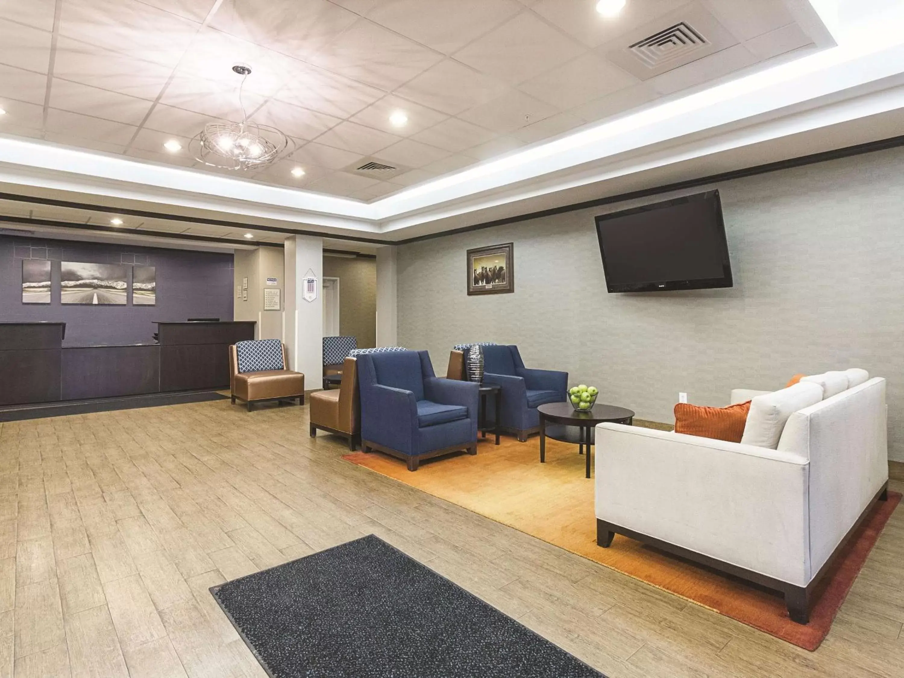 Lobby or reception in La Quinta by Wyndham Glendive