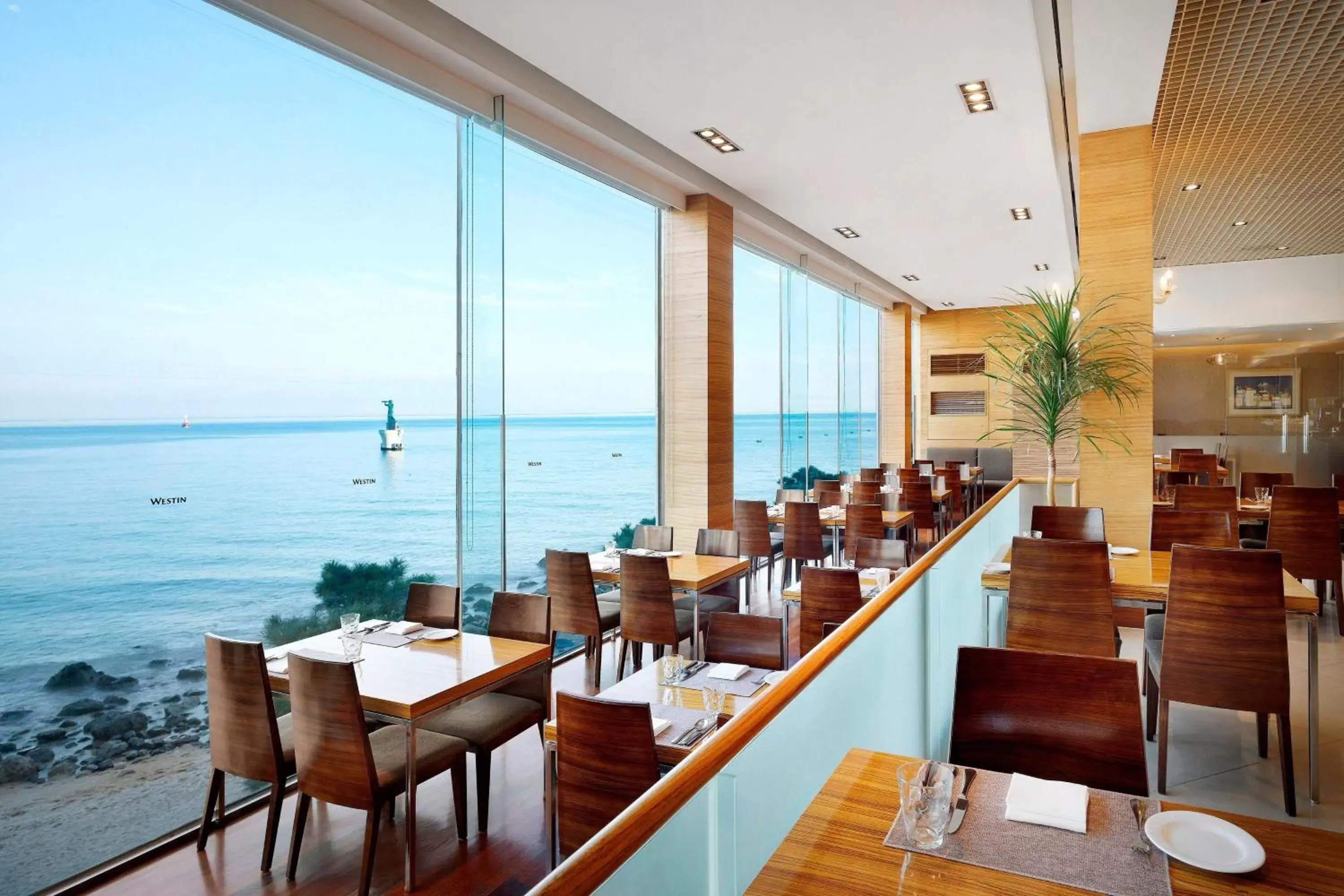 Restaurant/Places to Eat in The Westin Josun Busan