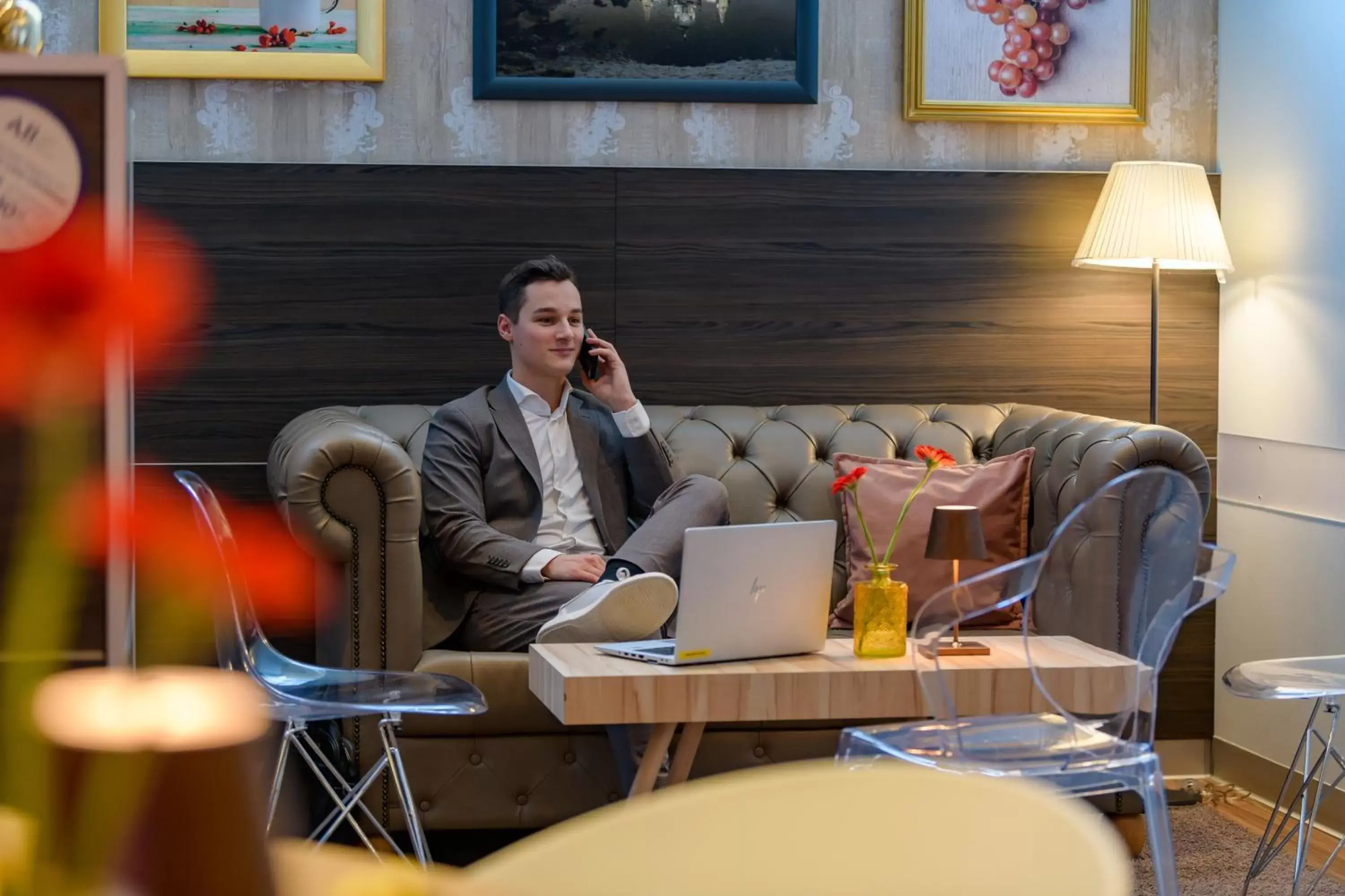 Seating area in Mercure Hotel Hannover City