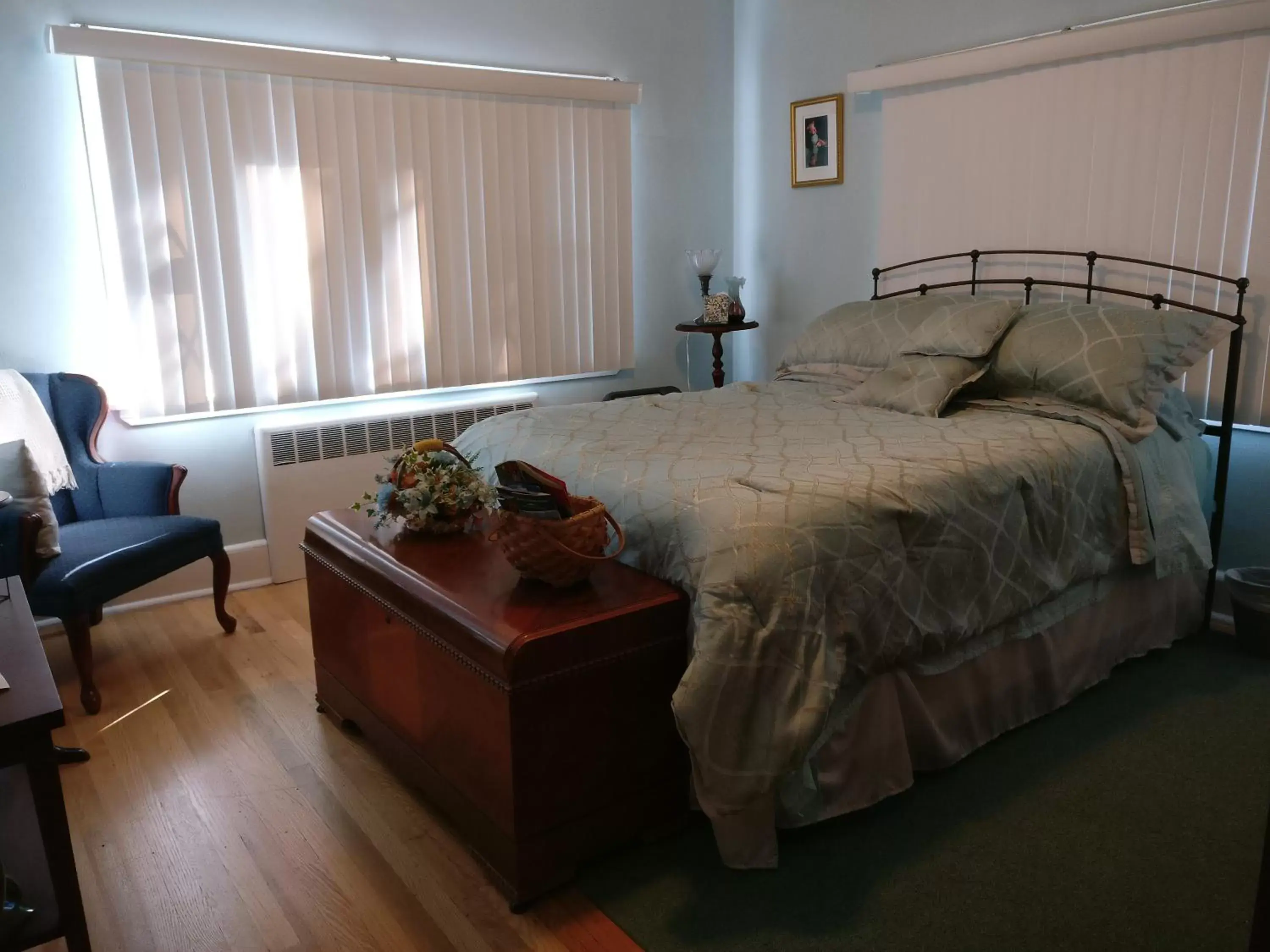 Photo of the whole room, Bed in Maurrocks - A Pocono Mountains B&B