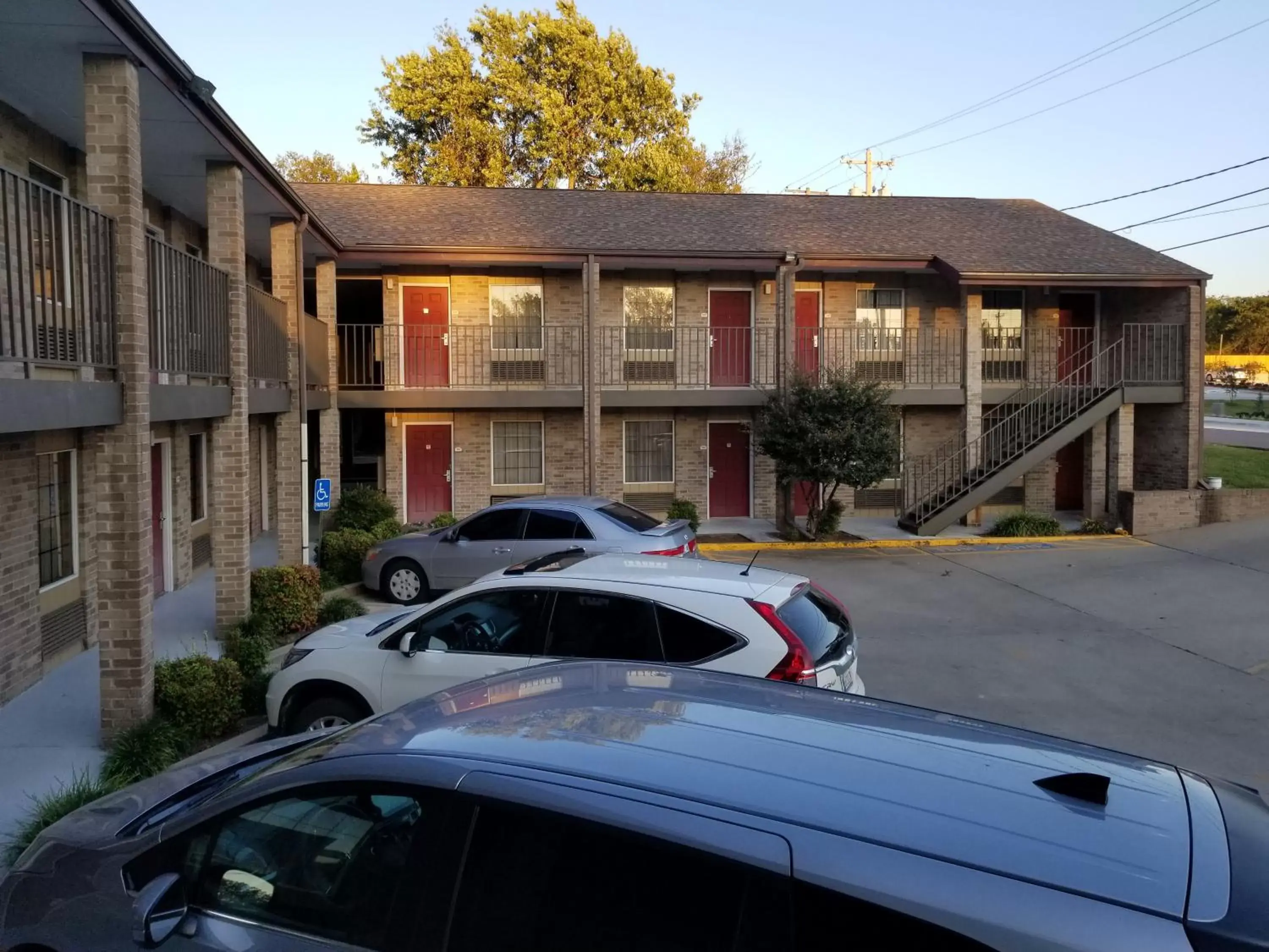 Parking, Property Building in Raintree Inn