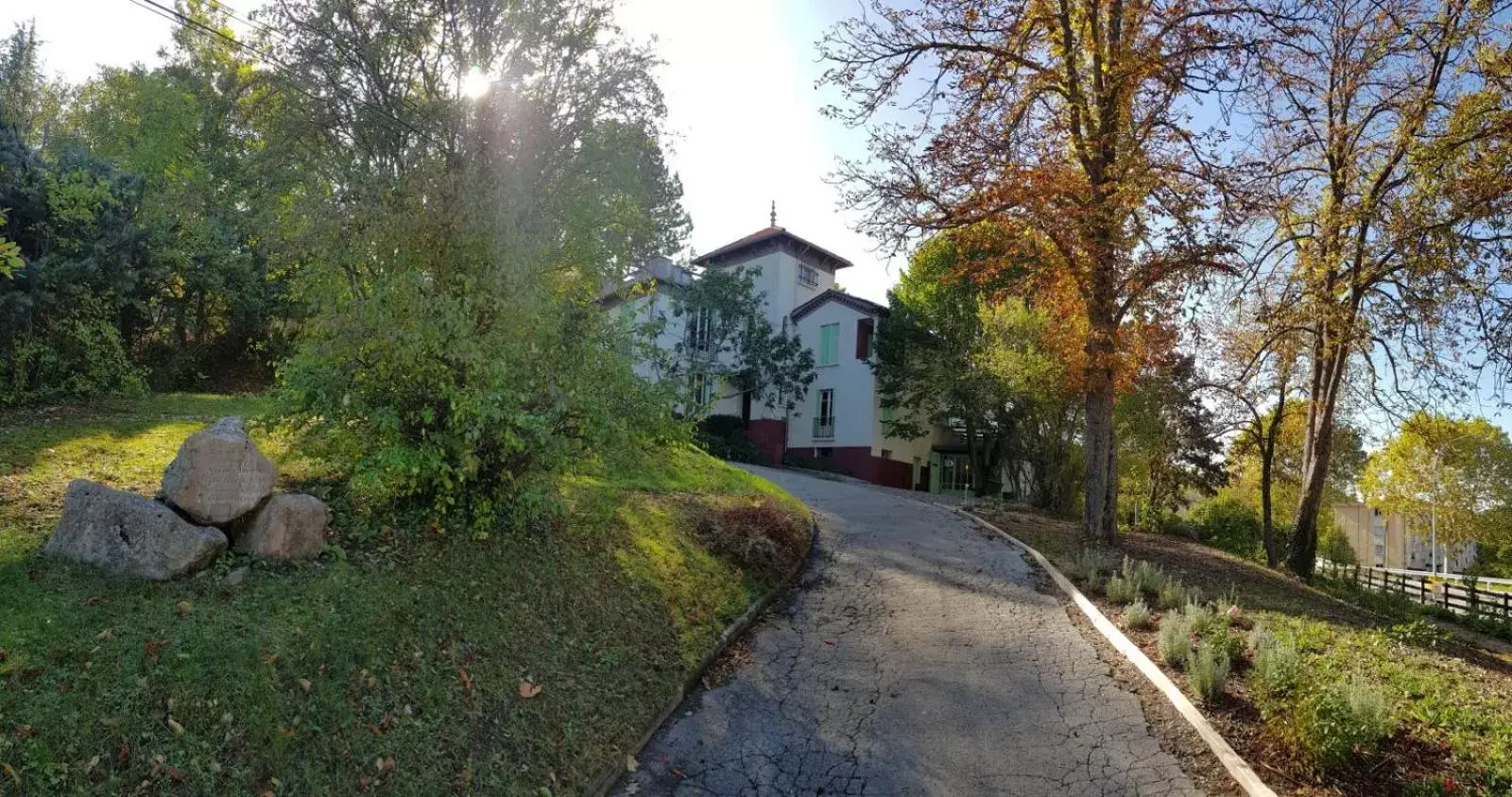 Property Building in Gambetta Apartments