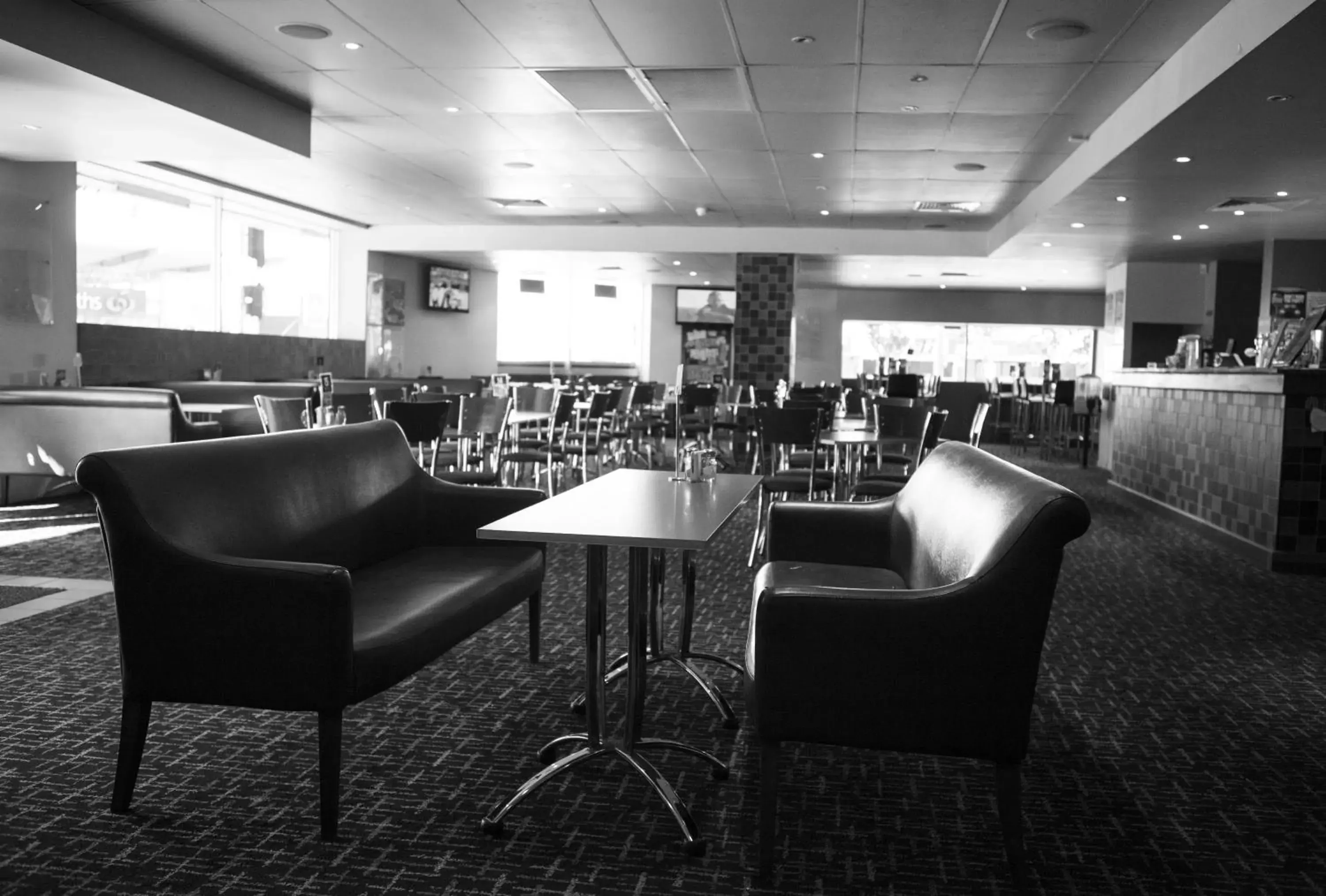 Lounge or bar in Prince of Wales Hotel