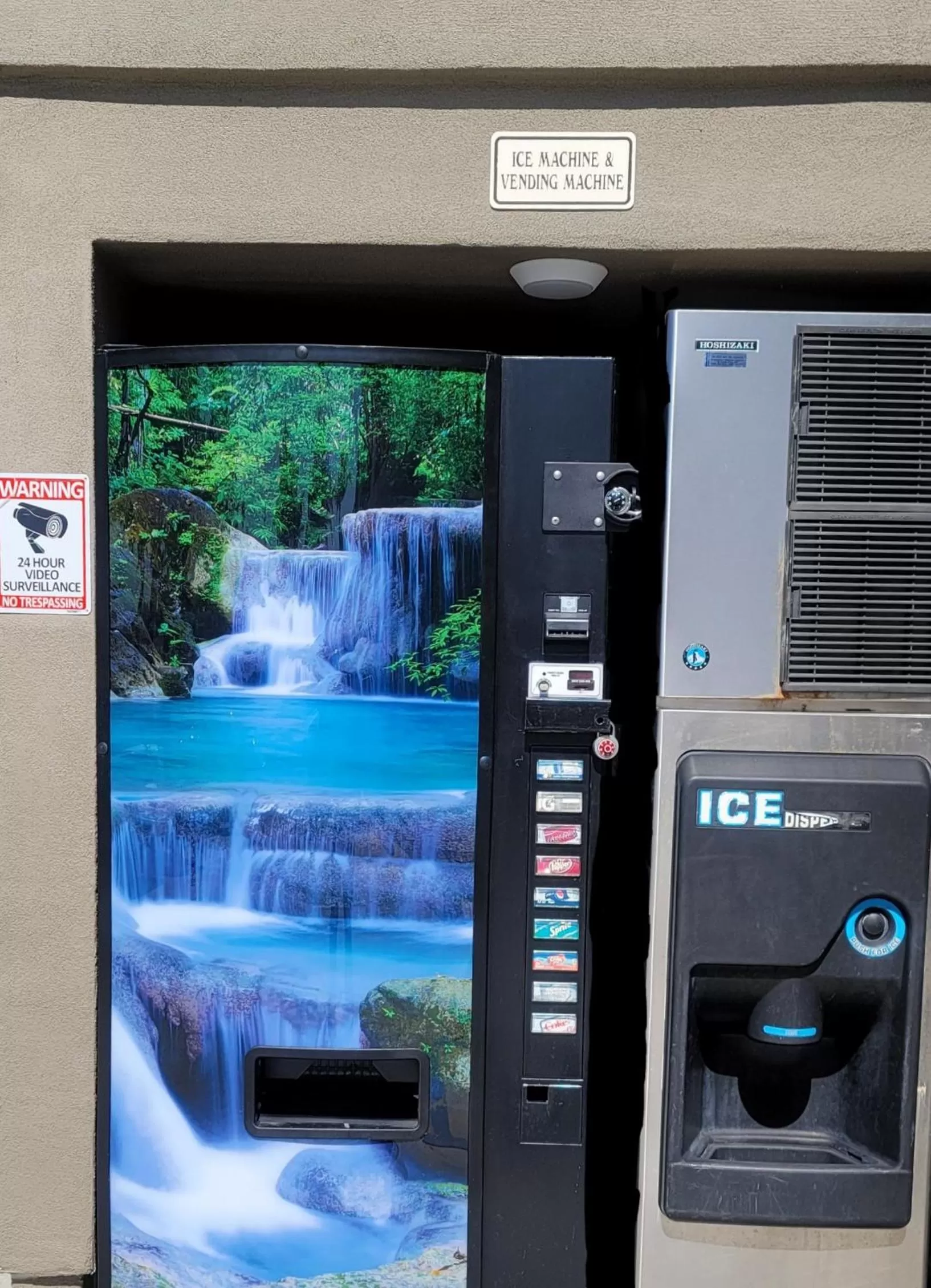 Property building in Beachwalker Inn & Suites