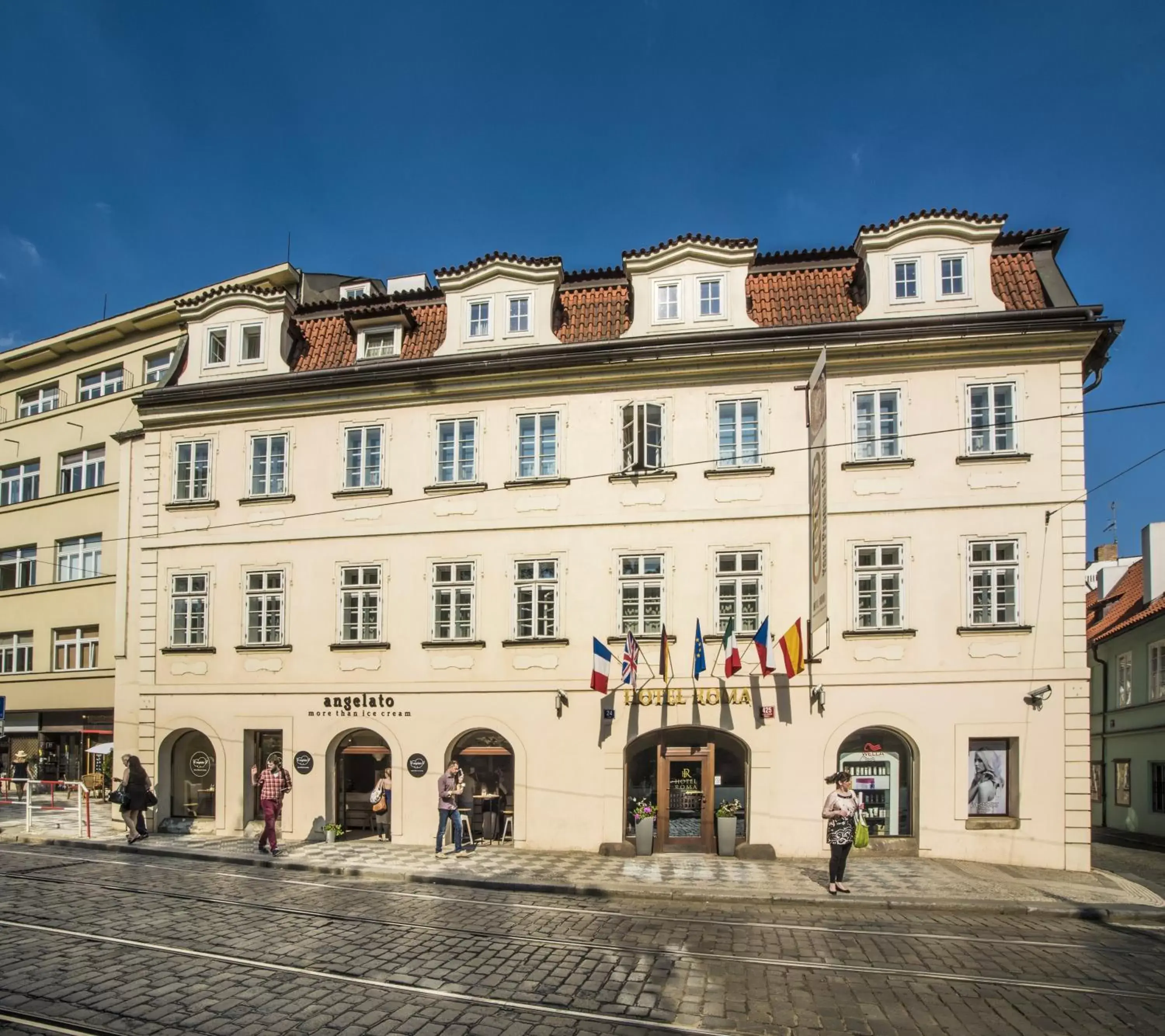 Facade/entrance, Property Building in Hotel Roma Prague