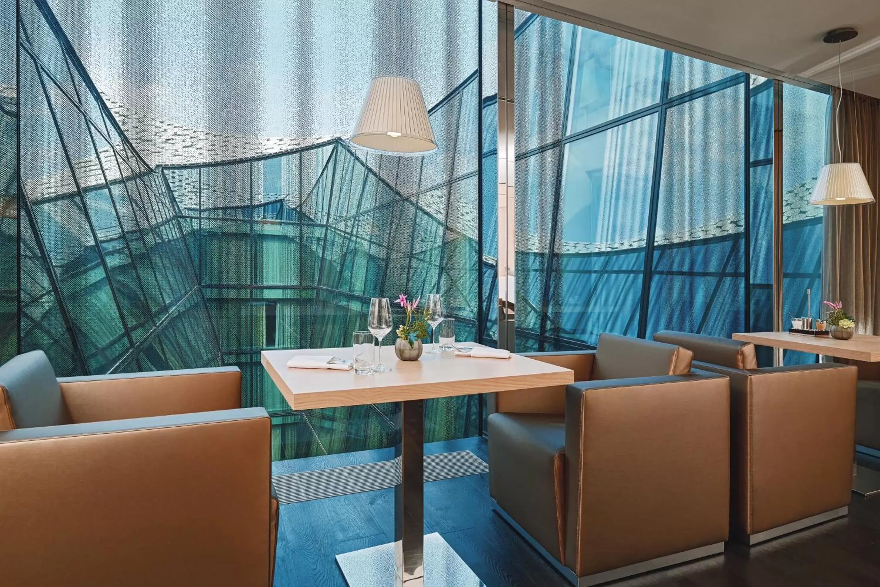 Lounge or bar, Restaurant/Places to Eat in The Westin Hamburg