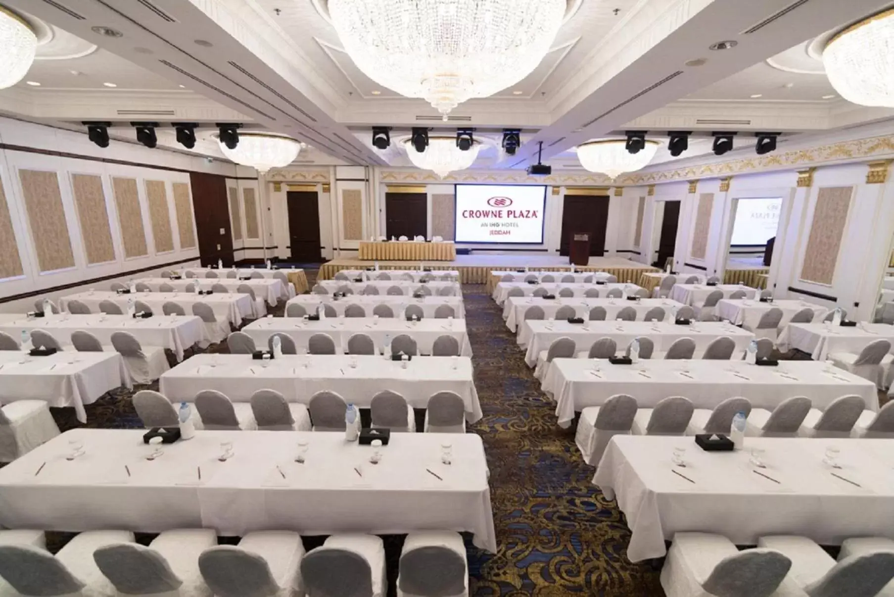 Banquet/Function facilities in Crowne Plaza Jeddah, an IHG Hotel