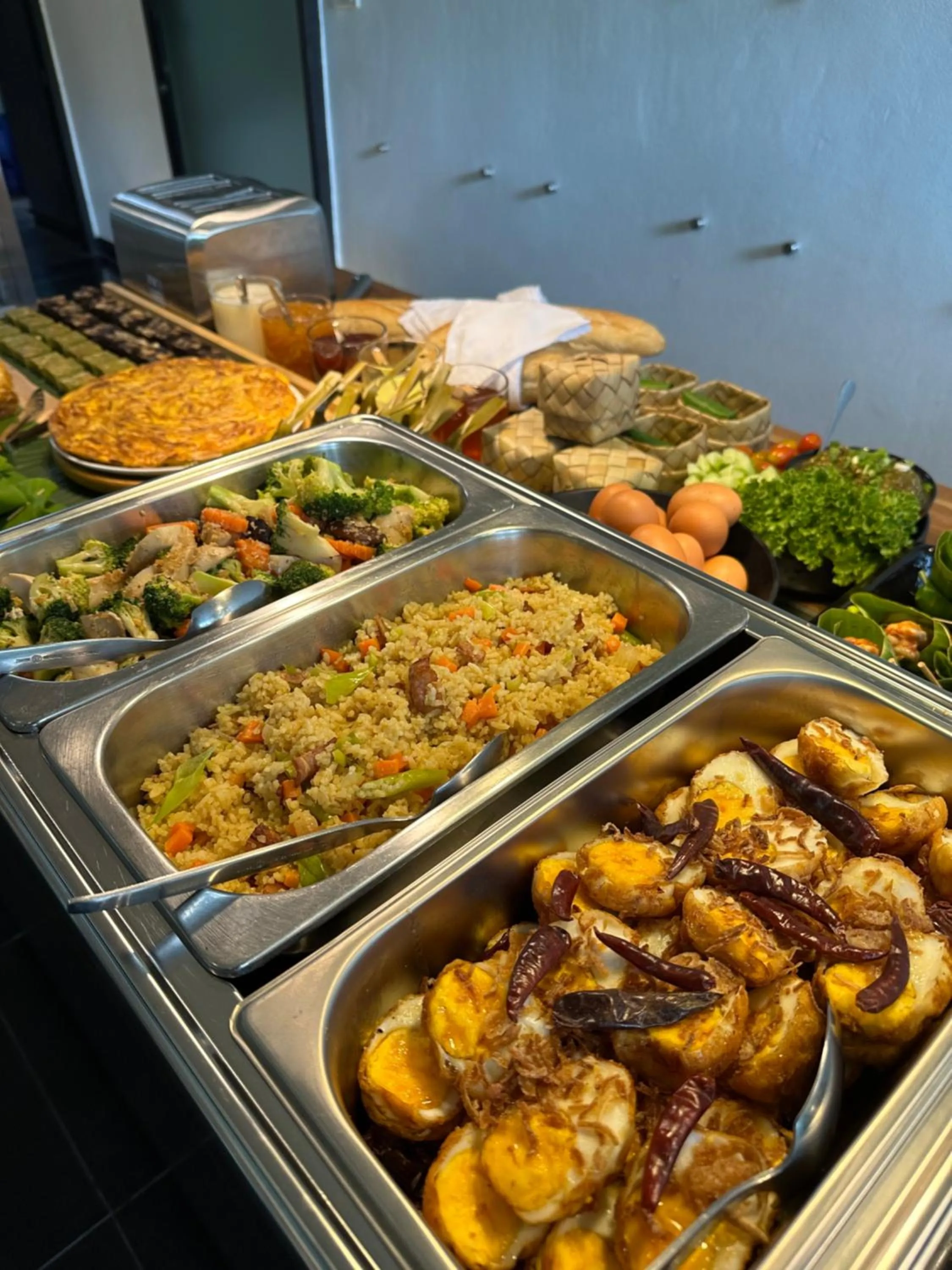 Breakfast in BED Changkian - Adults Only