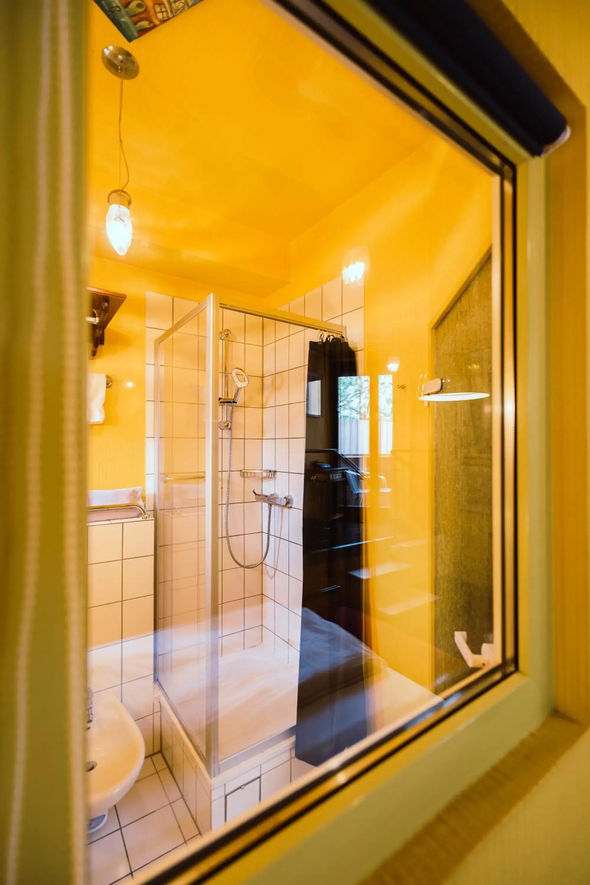 Shower, Bathroom in Design Hotel Euskirchen