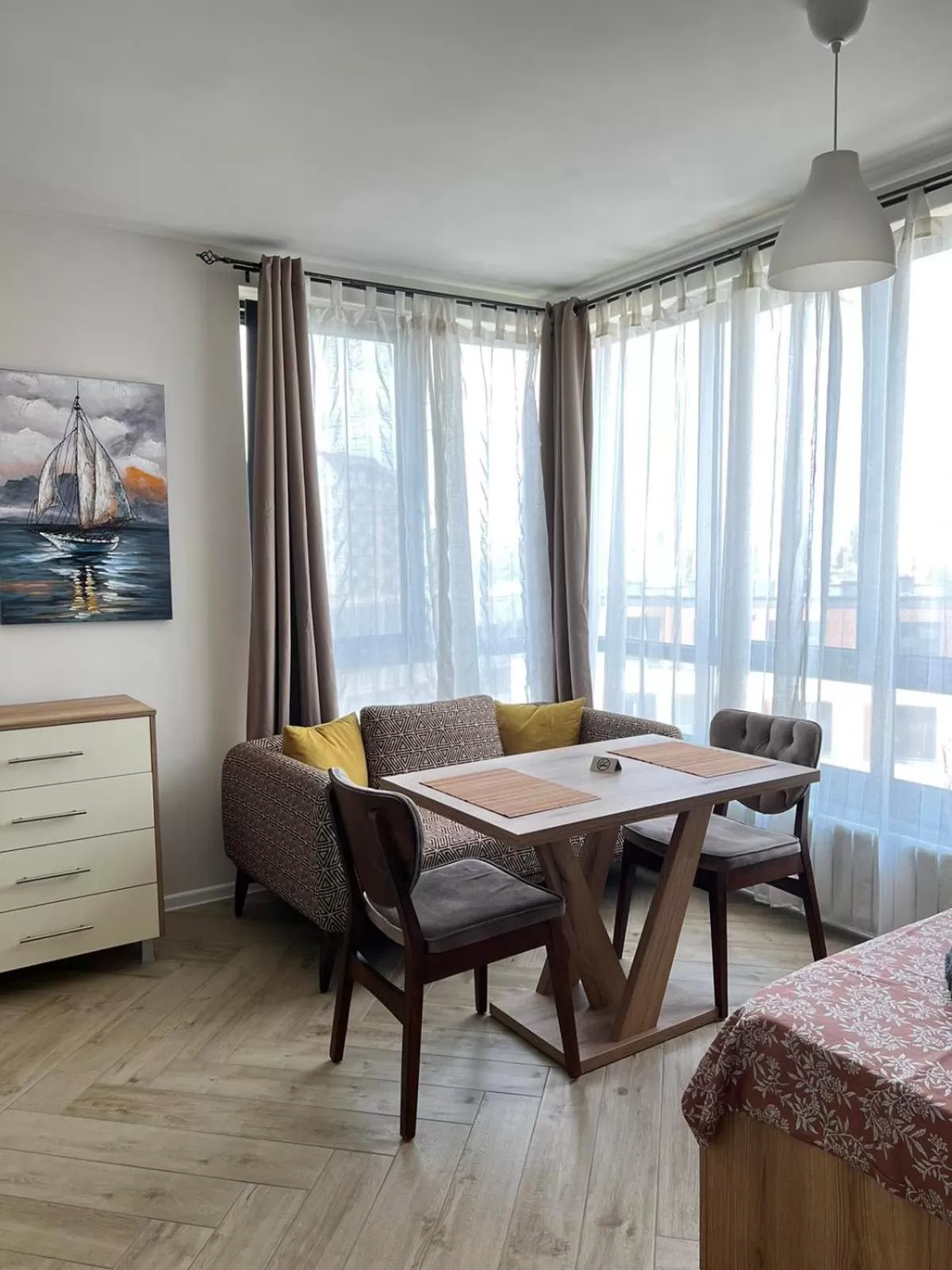 Dining Area in WOW Apartments