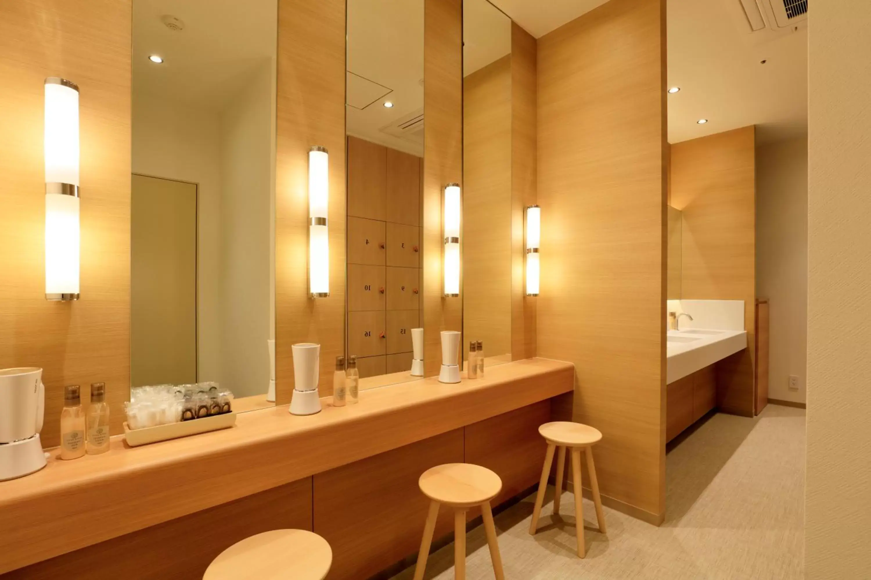 Public Bath, Bathroom in Candeo Hotels Kobe Tor Road