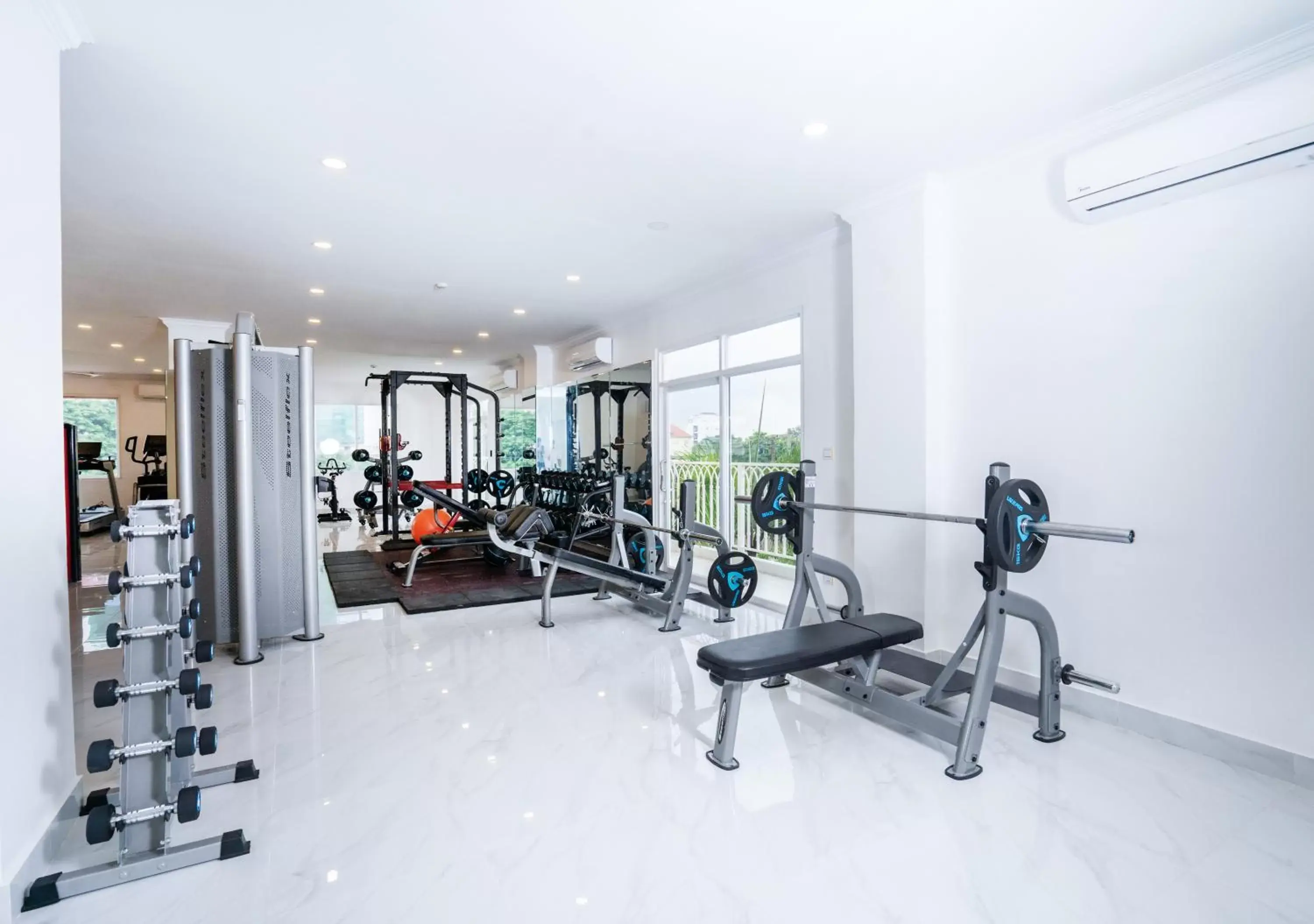 Fitness centre/facilities, Fitness Center/Facilities in Le Kree Downtown Hotel