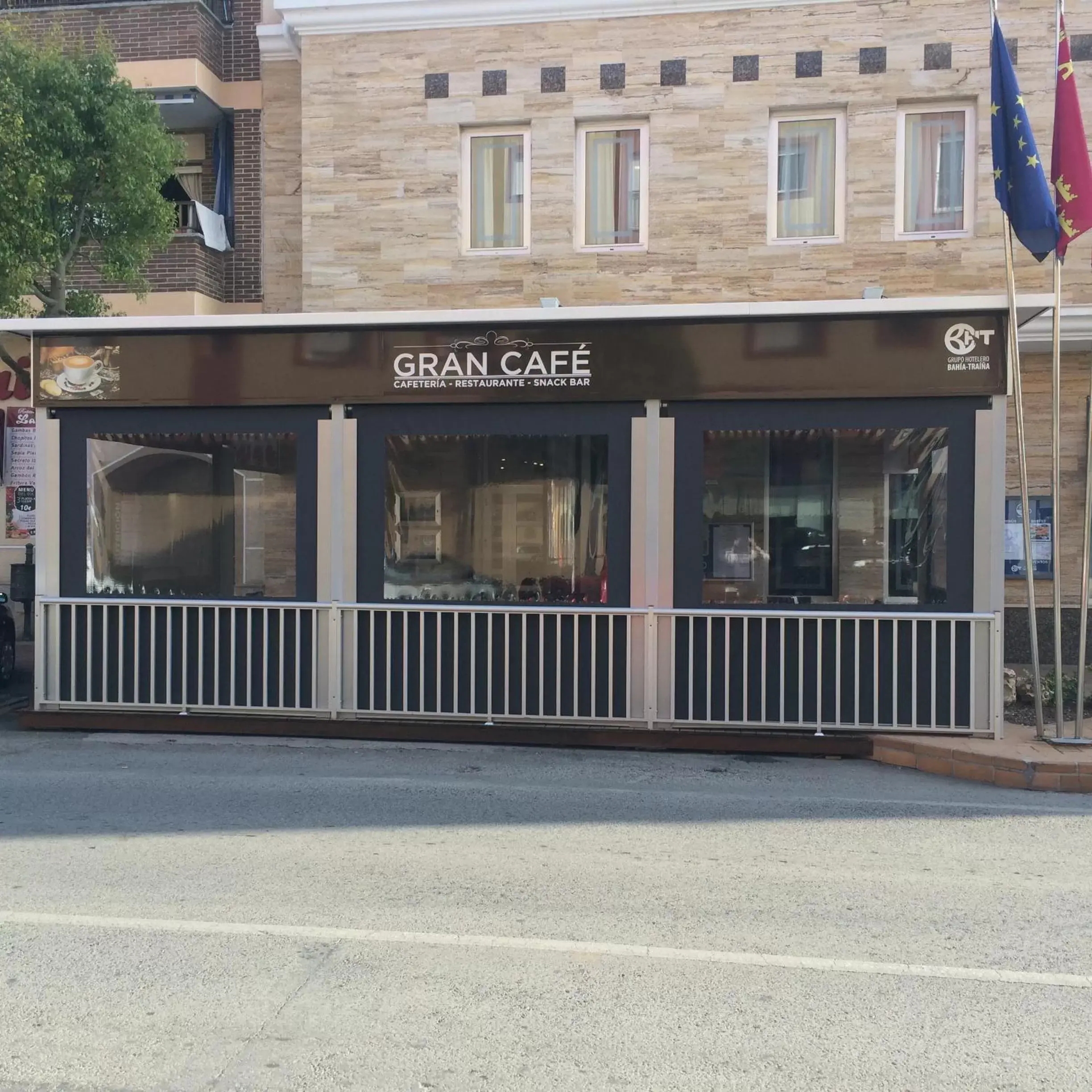 Lounge or bar in Aparthotel Bahía Lounge or bar in Aparthotel Bahía