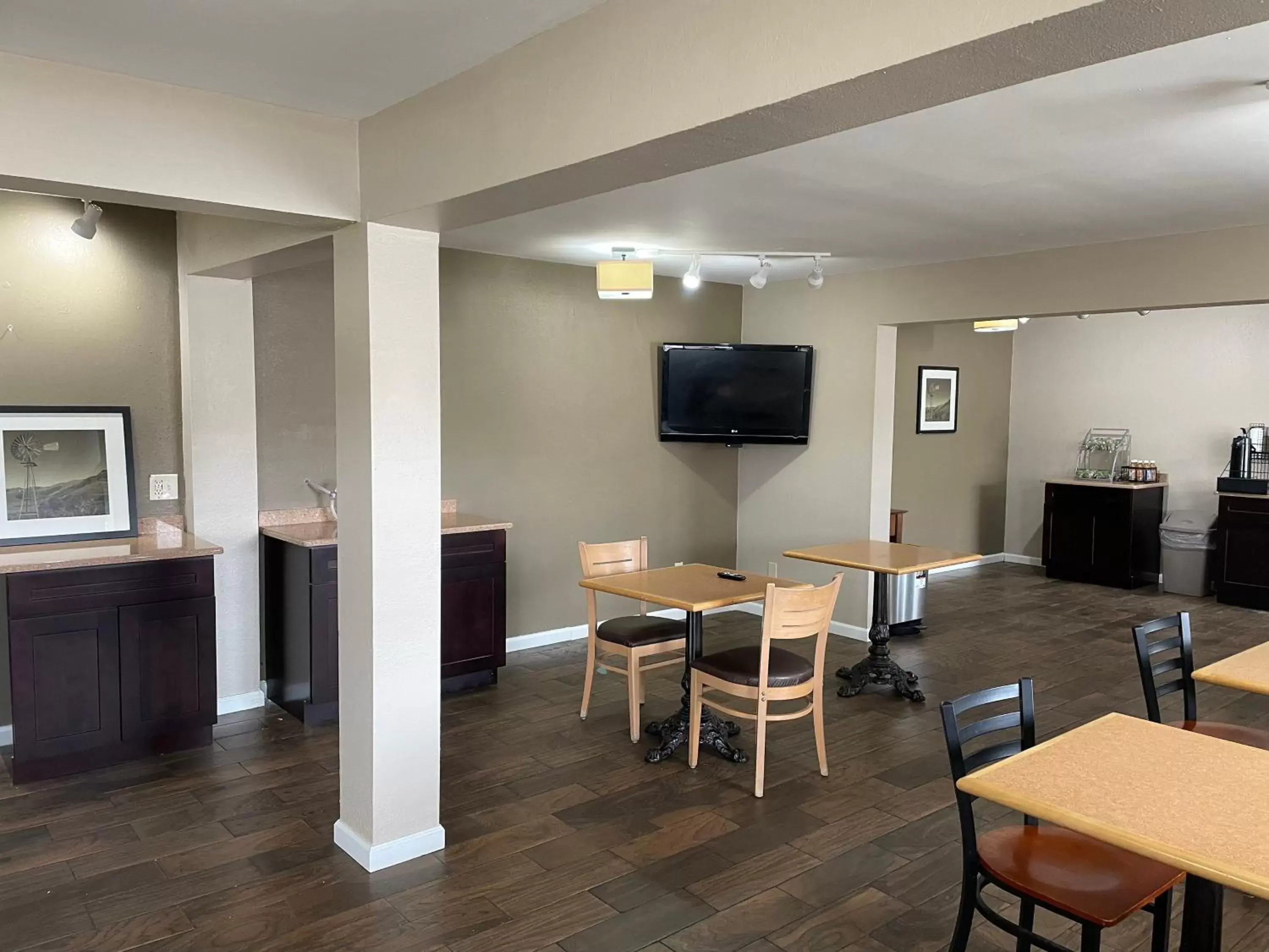 TV/Entertainment Center in Super 8 by Wyndham Junction City