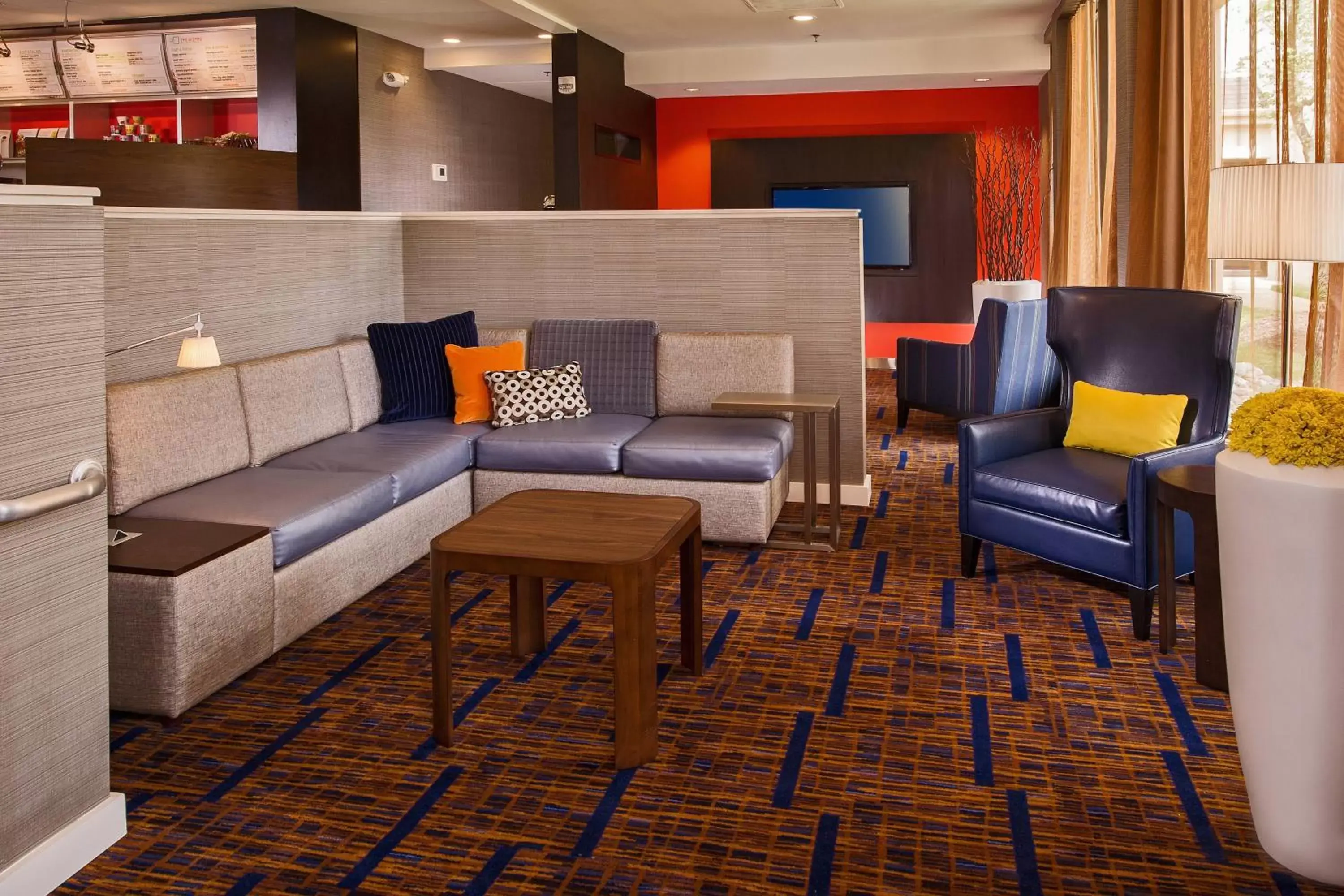 Lobby or reception, Seating Area in Courtyard by Marriott Richmond West