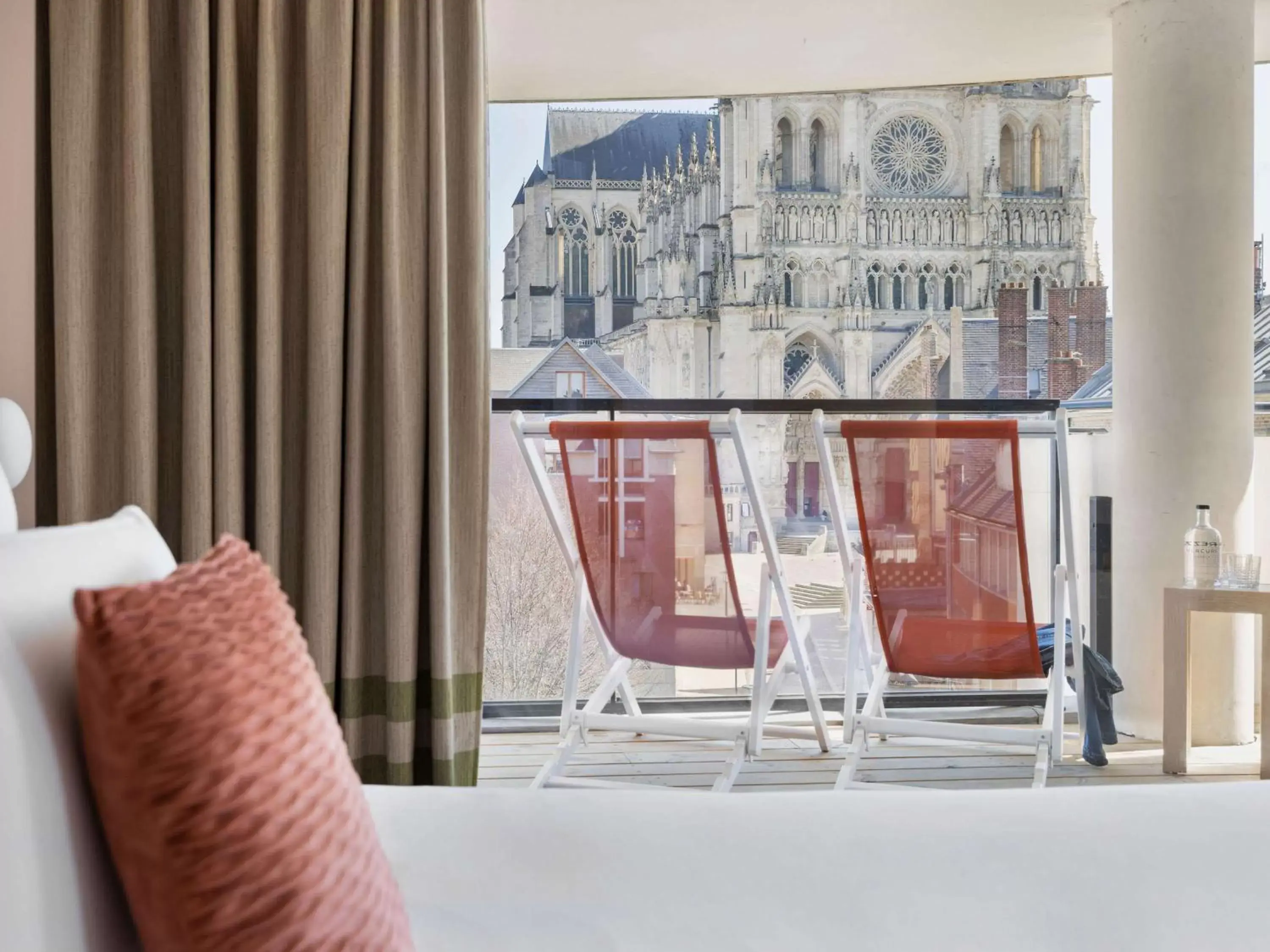 Bedroom in Mercure Amiens Cathédrale