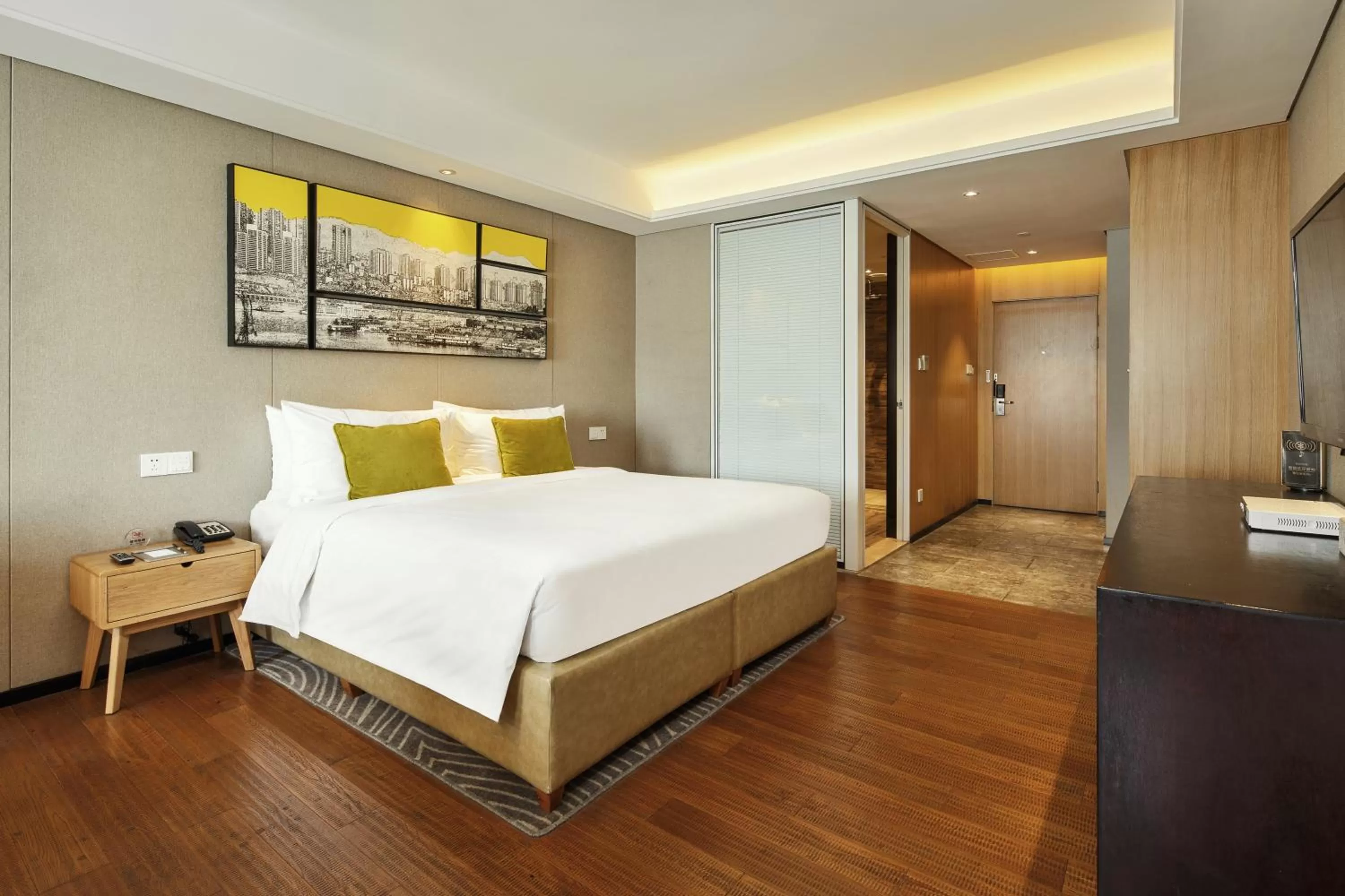 Photo of the whole room, Bed in Bloom Boutique Hotel