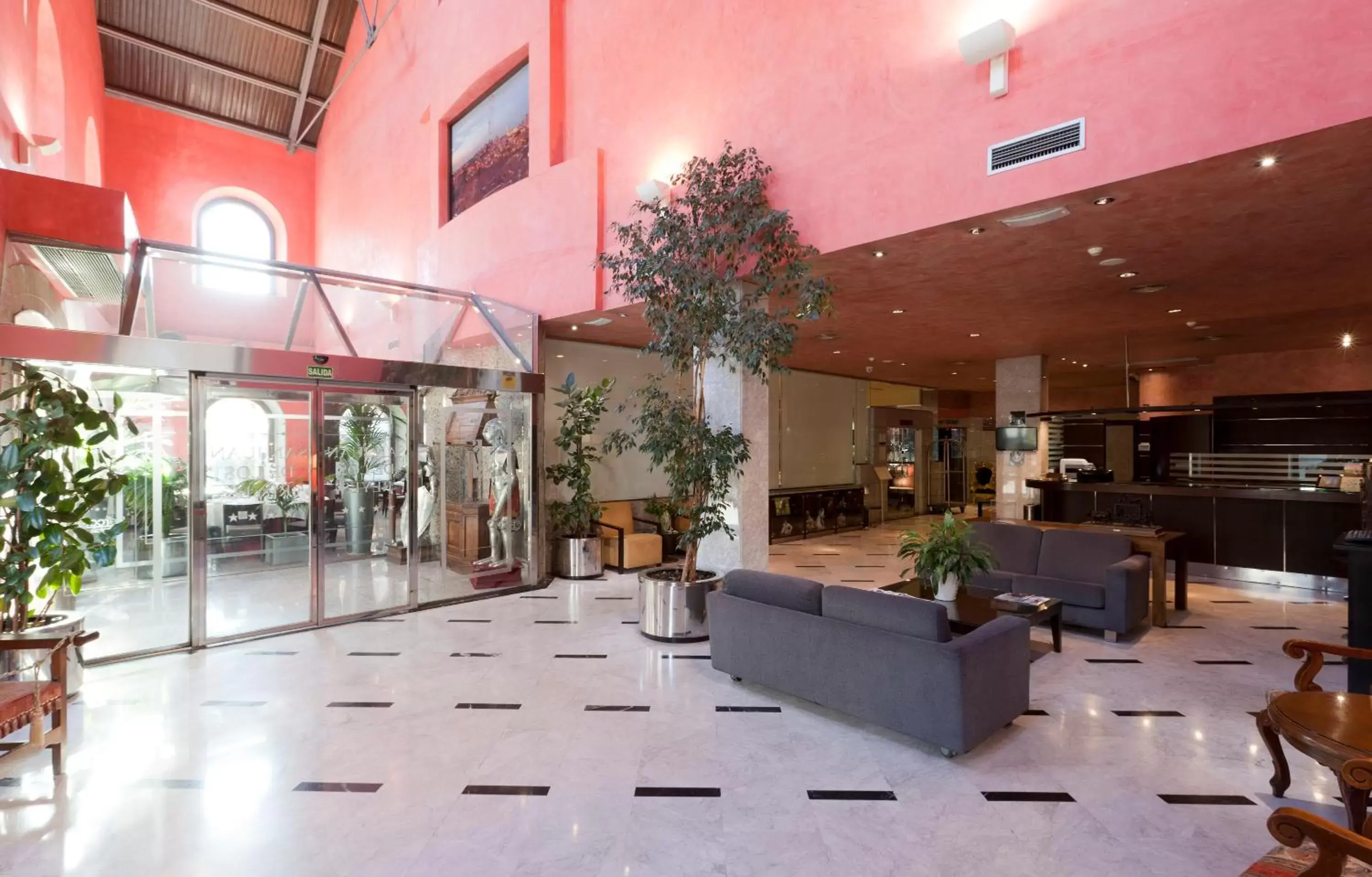 Lobby or reception in Hotel San Juan de los Reyes