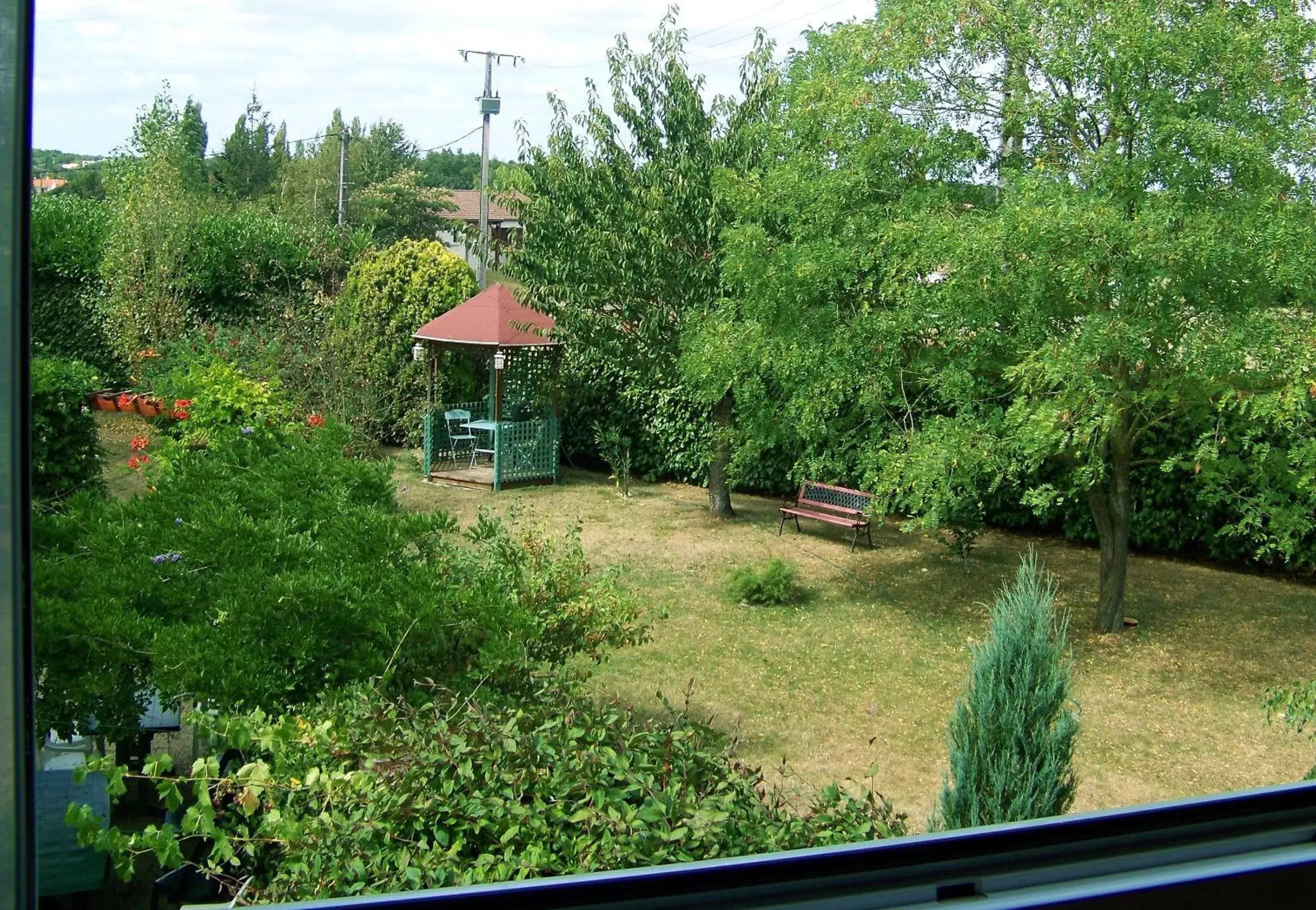 Garden view, Garden in Le Mareuillais Hotel-Restaurant