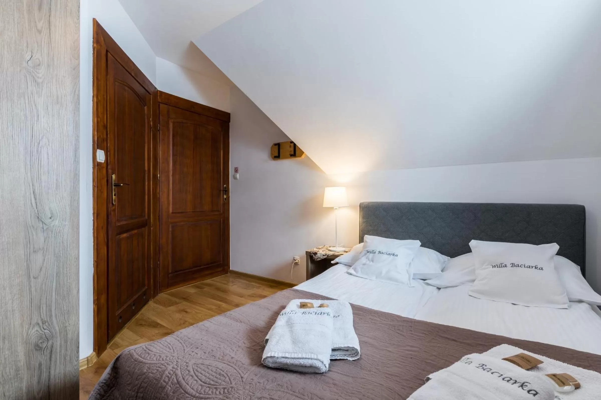 Bed in Willa Baciarka-basen, sauny i jacuzzi