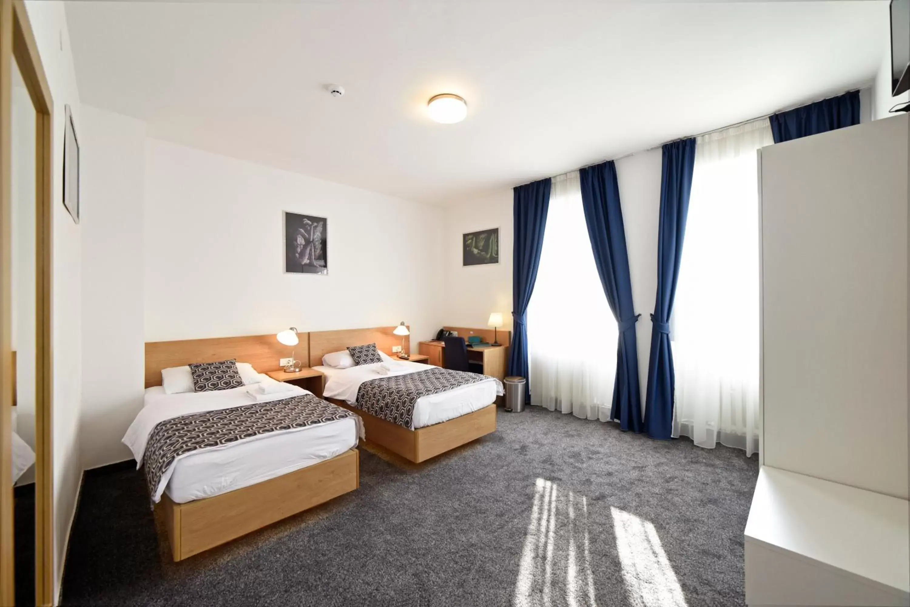 Twin Room - single occupancy in Hotel Orient Zagreb Twin Room - single occupancy in Hotel Orient Zagreb