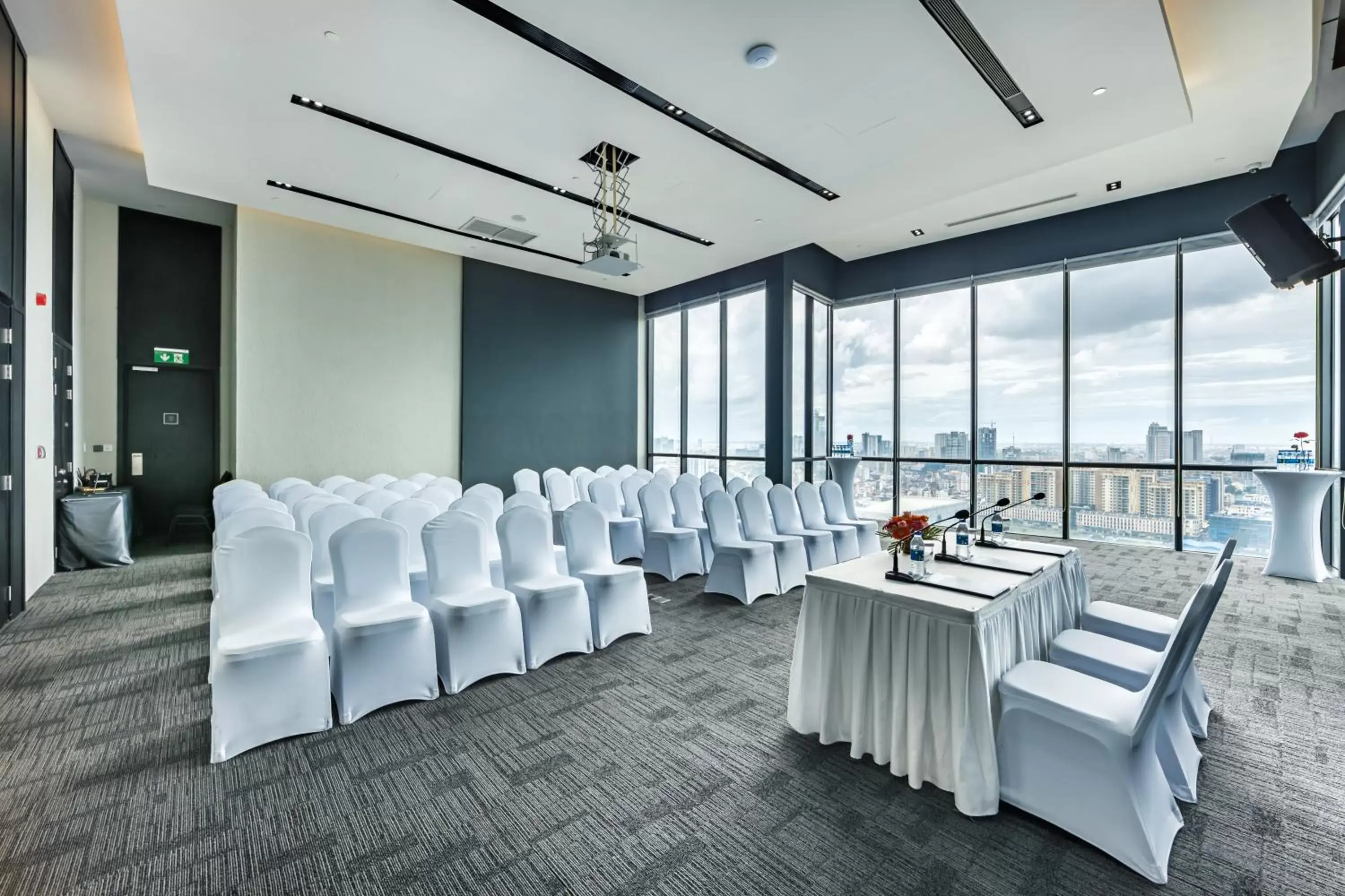 Meeting/conference room in Luxcity Hotel & Apartment