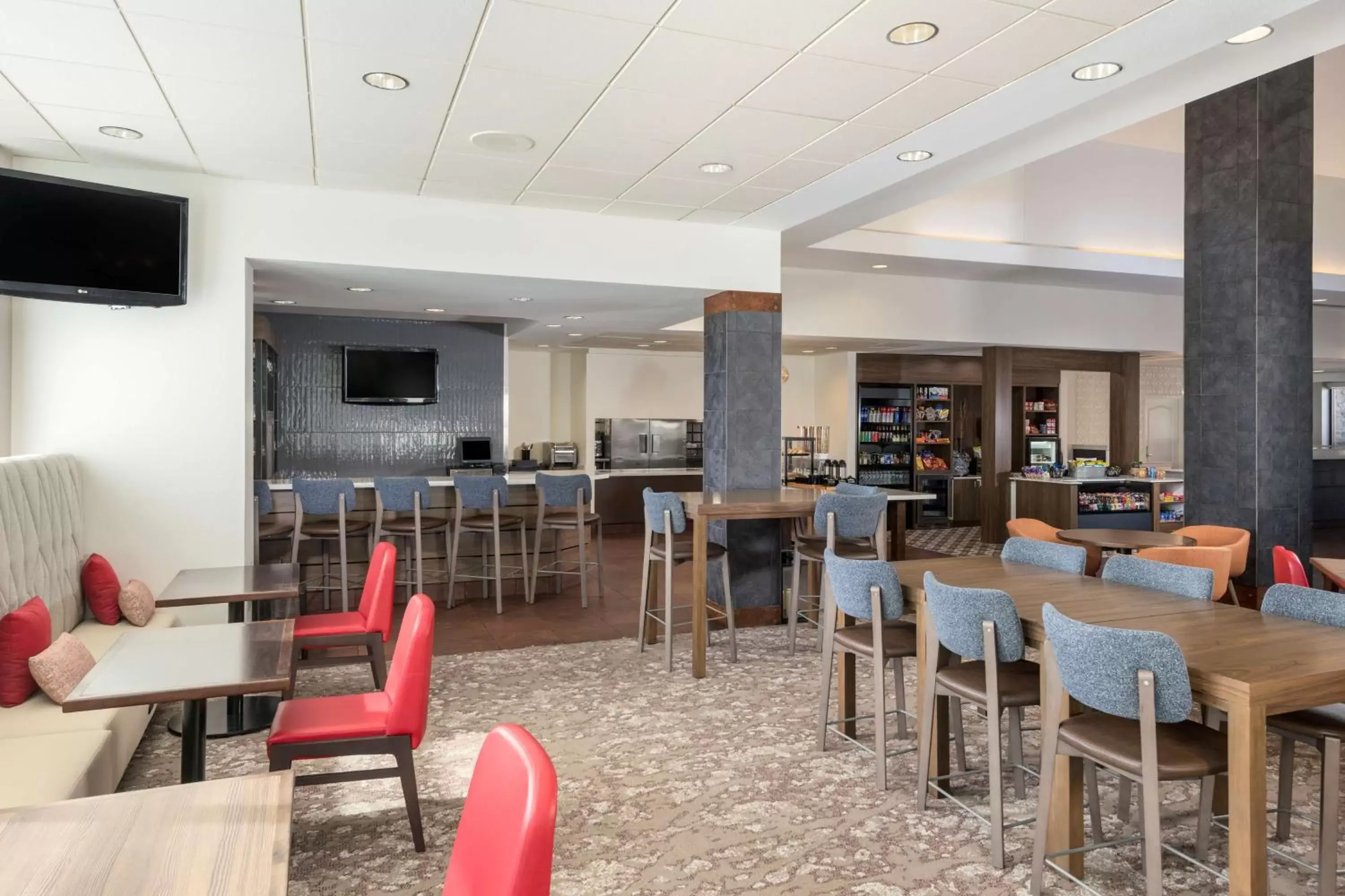 Lounge or bar, Restaurant/Places to Eat in Hilton Garden Inn Scottsdale North/Perimeter Center