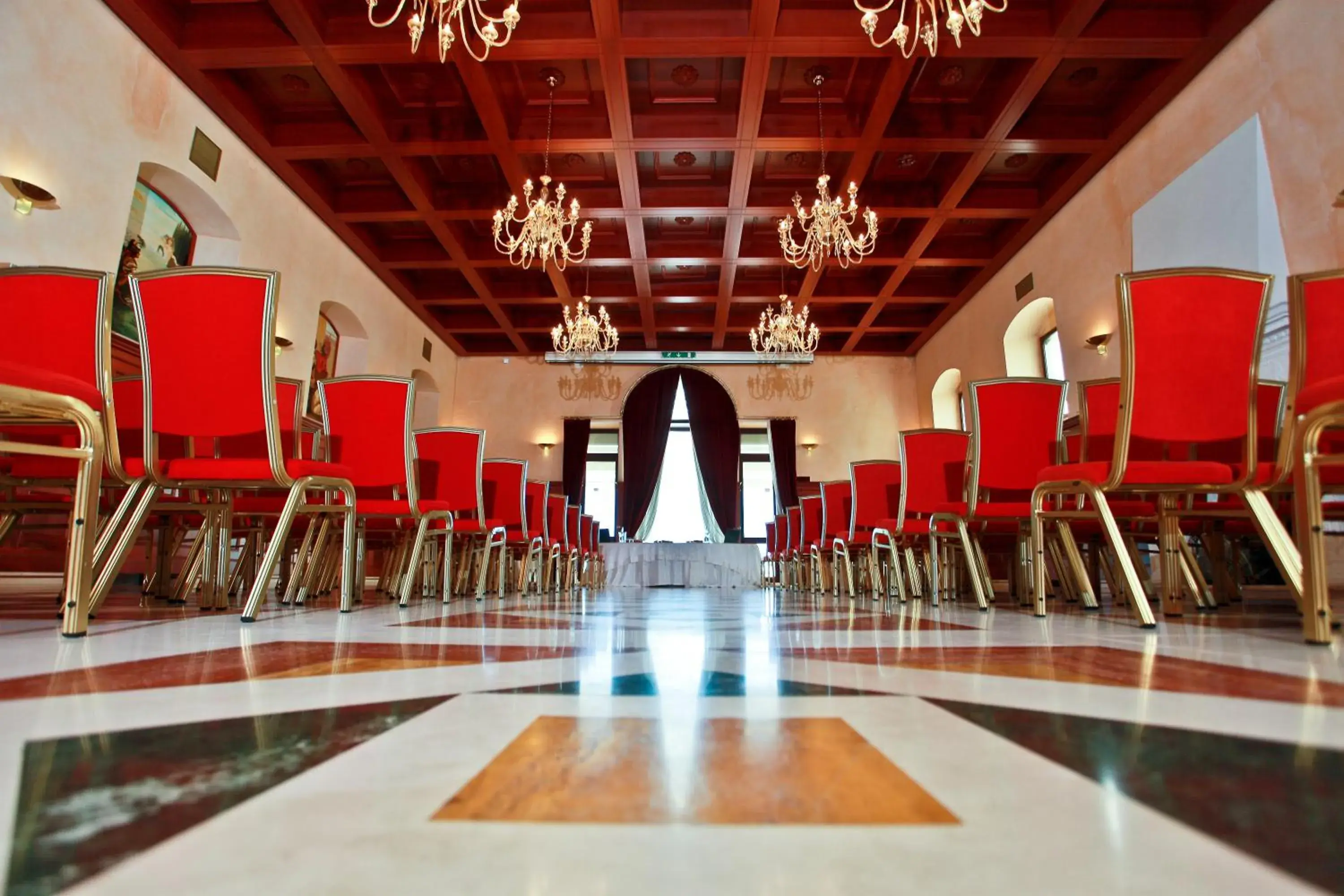 Meeting/conference room, Restaurant/Places to Eat in Palace Hotel San Michele