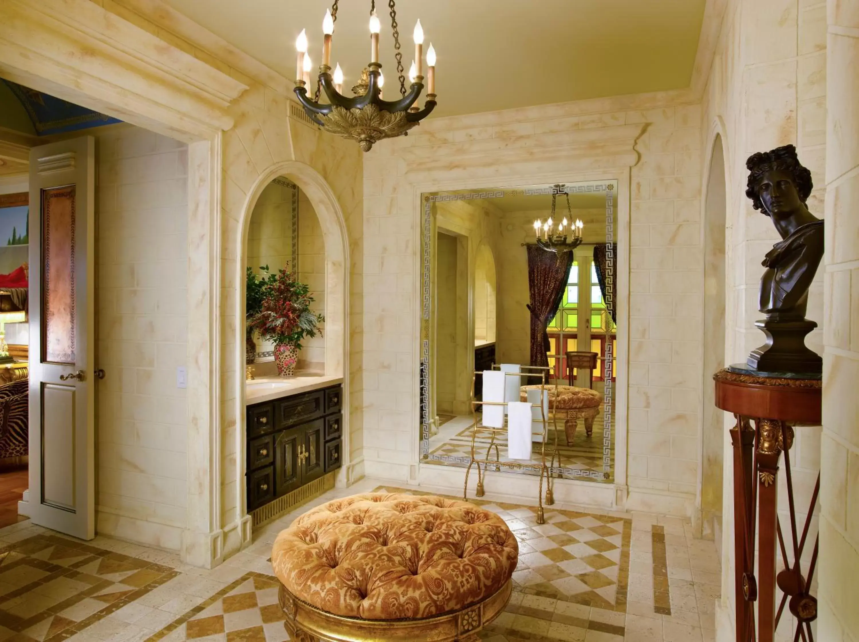 Bathroom, Seating Area in The Villa Casa Casuarina
