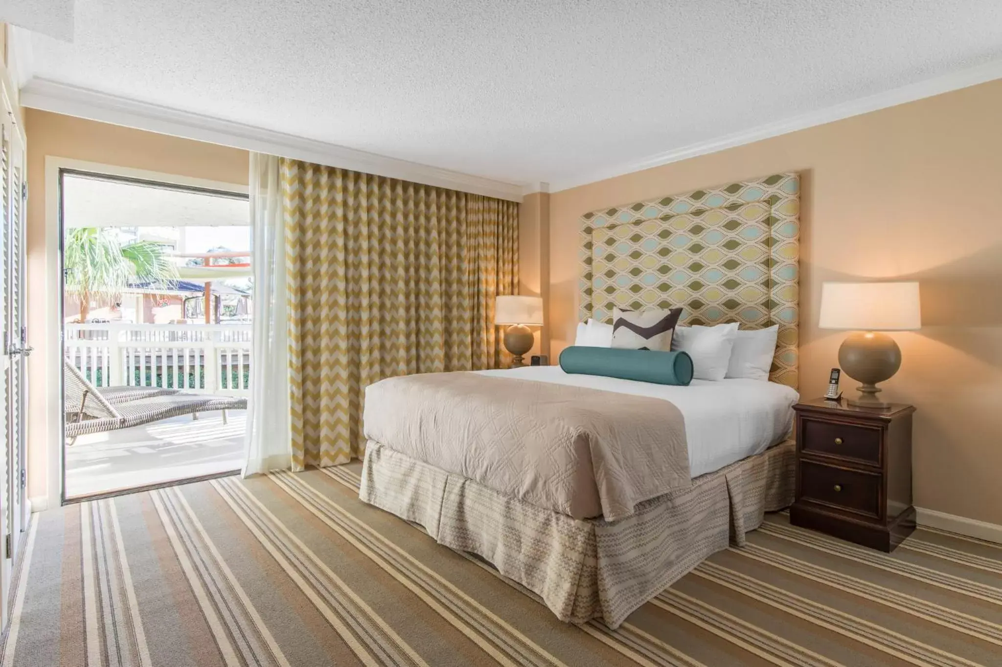 Photo of the whole room, Bed in Omni Hilton Head Oceanfront Resort