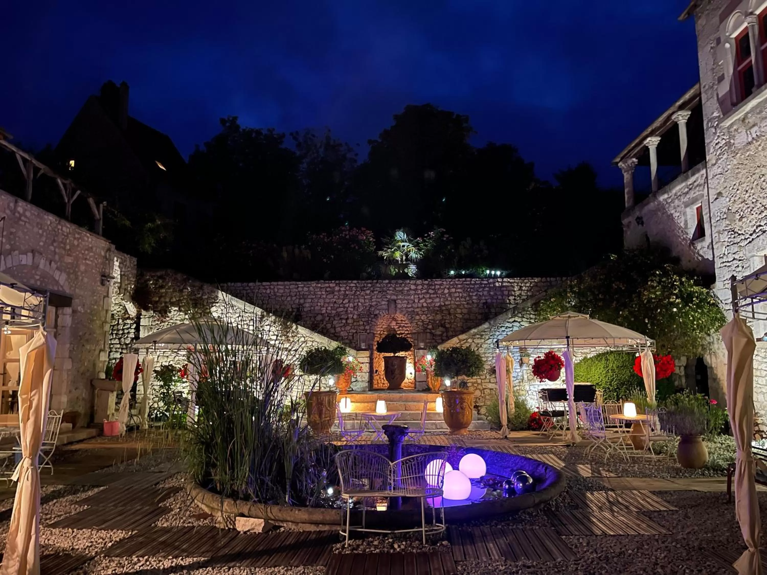 Garden view in Demeure des Vieux Bains