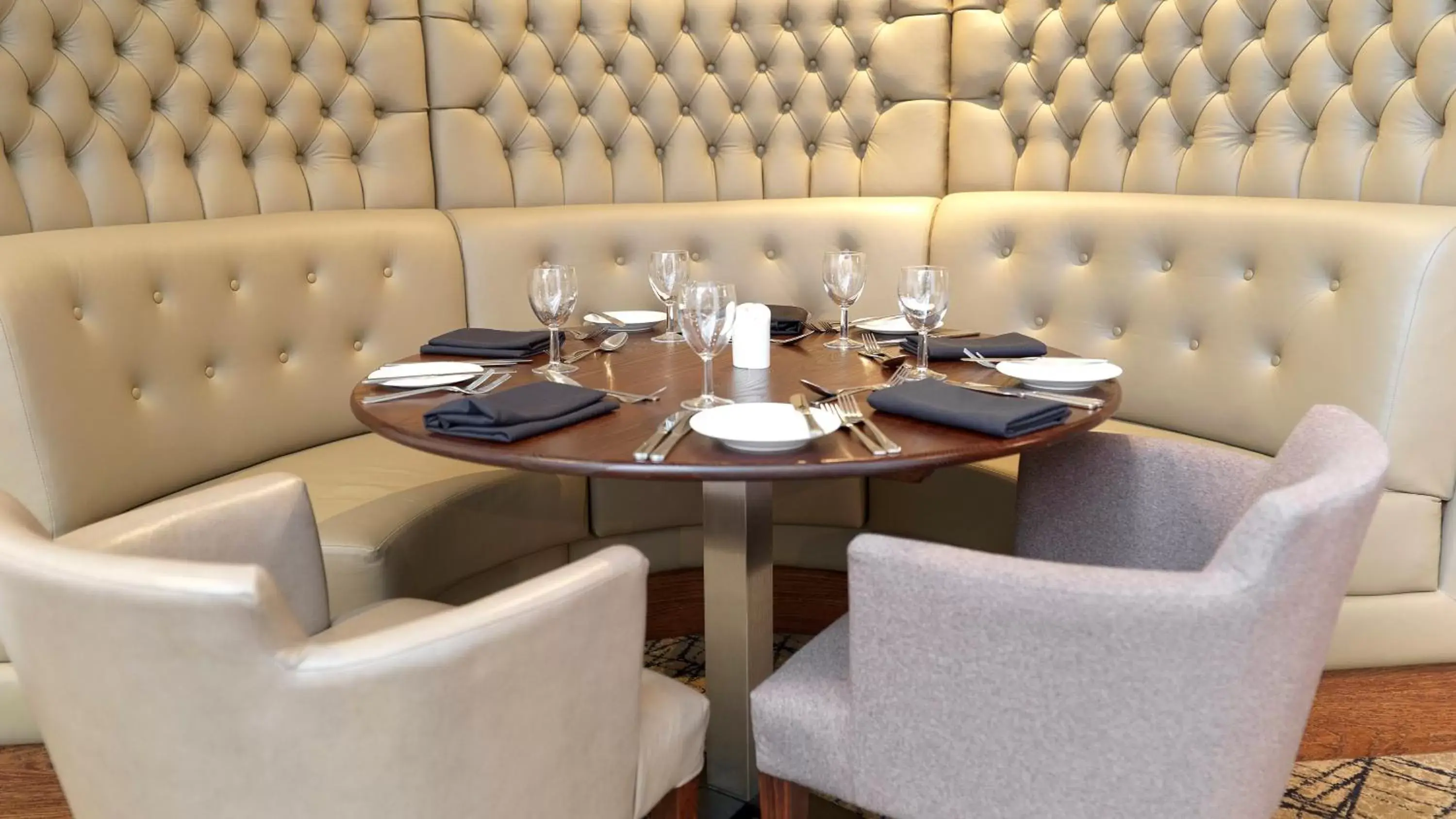 Restaurant/Places to Eat in Crowne Plaza Stratford-upon-Avon, an IHG Hotel