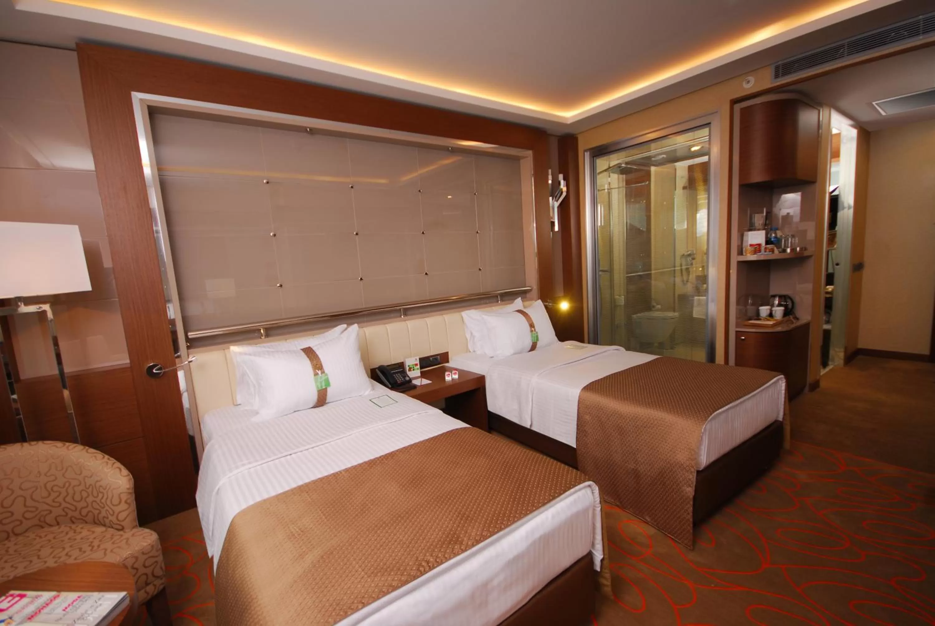 Photo of the whole room, Bed in Holiday Inn Ankara-Kavaklidere by IHG