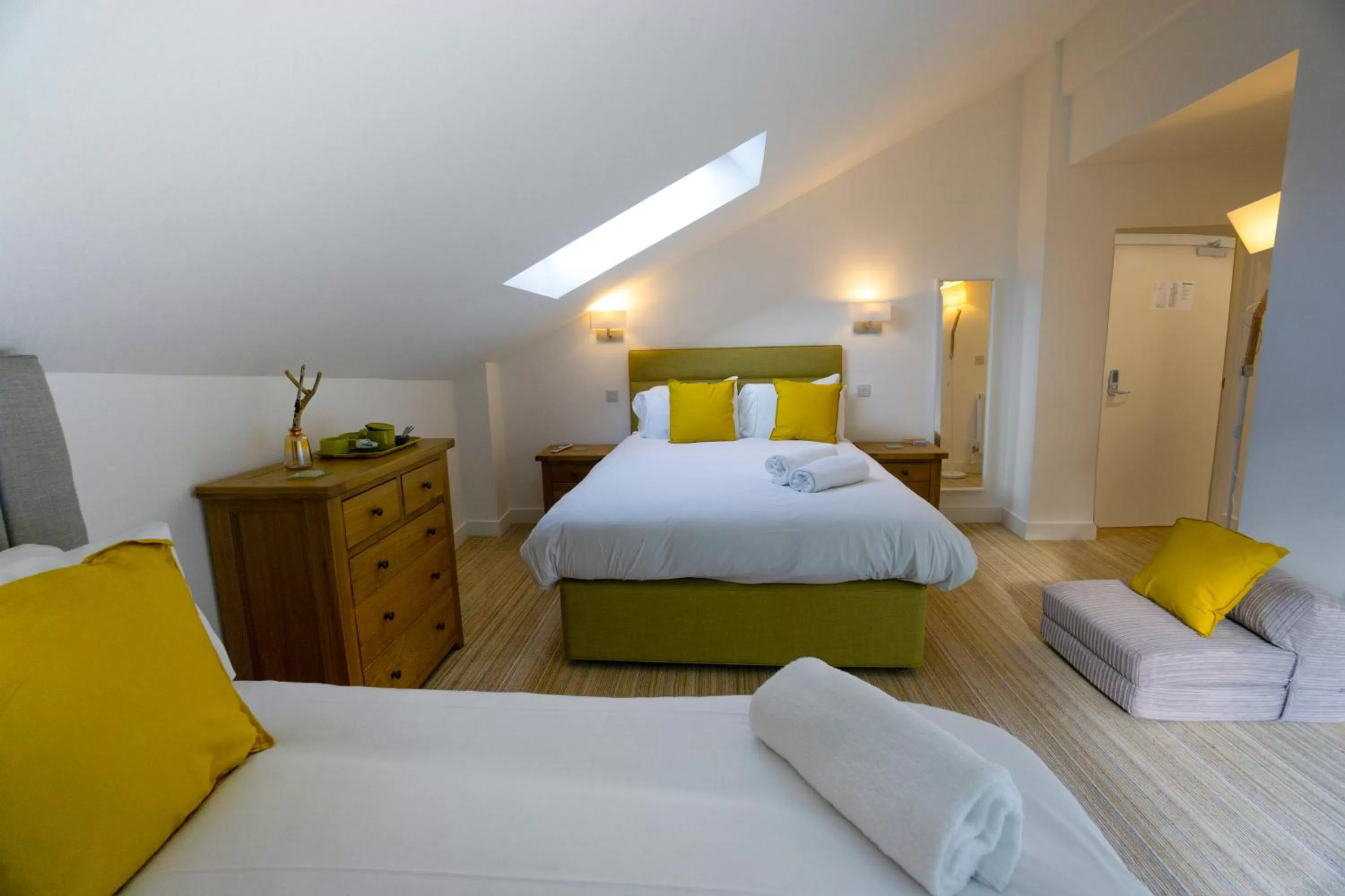 Bed in Largigi Rooms, Close to the Beach and Town Centre, Parking available