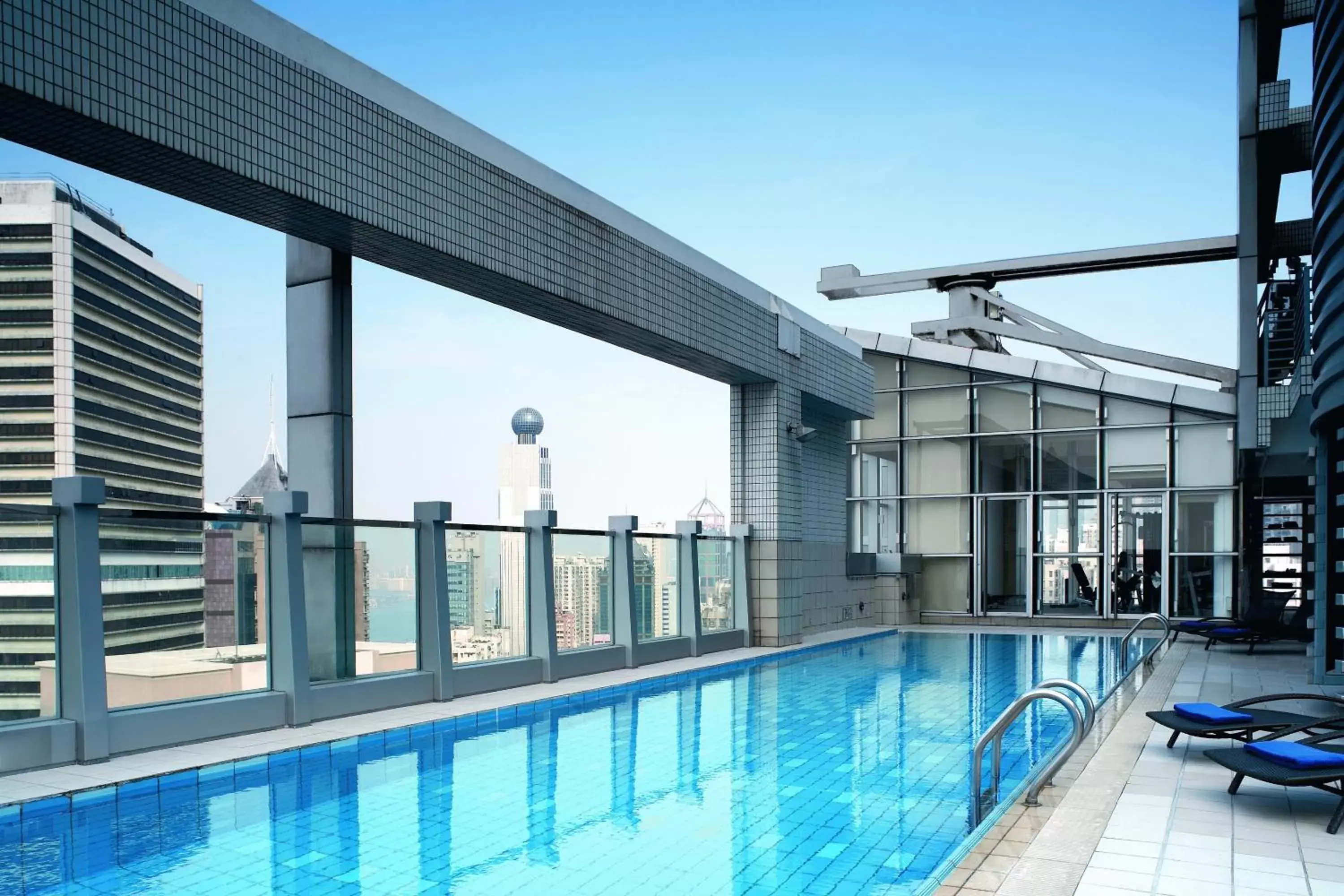 Swimming Pool in Jen Hong Kong by Shangri-La