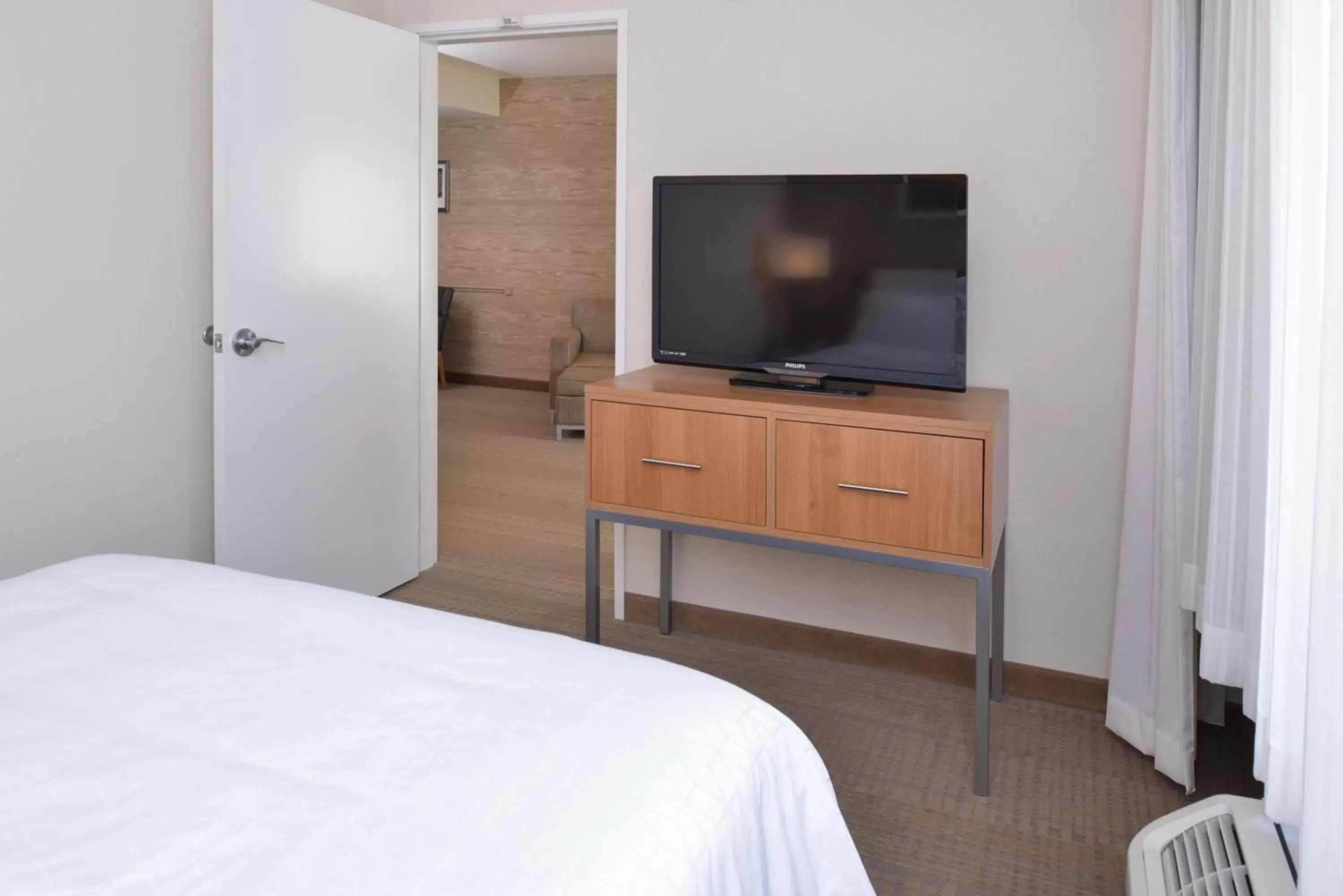 Photo of the whole room, TV/Entertainment Center in Holiday Inn Express Pocatello, an IHG Hotel