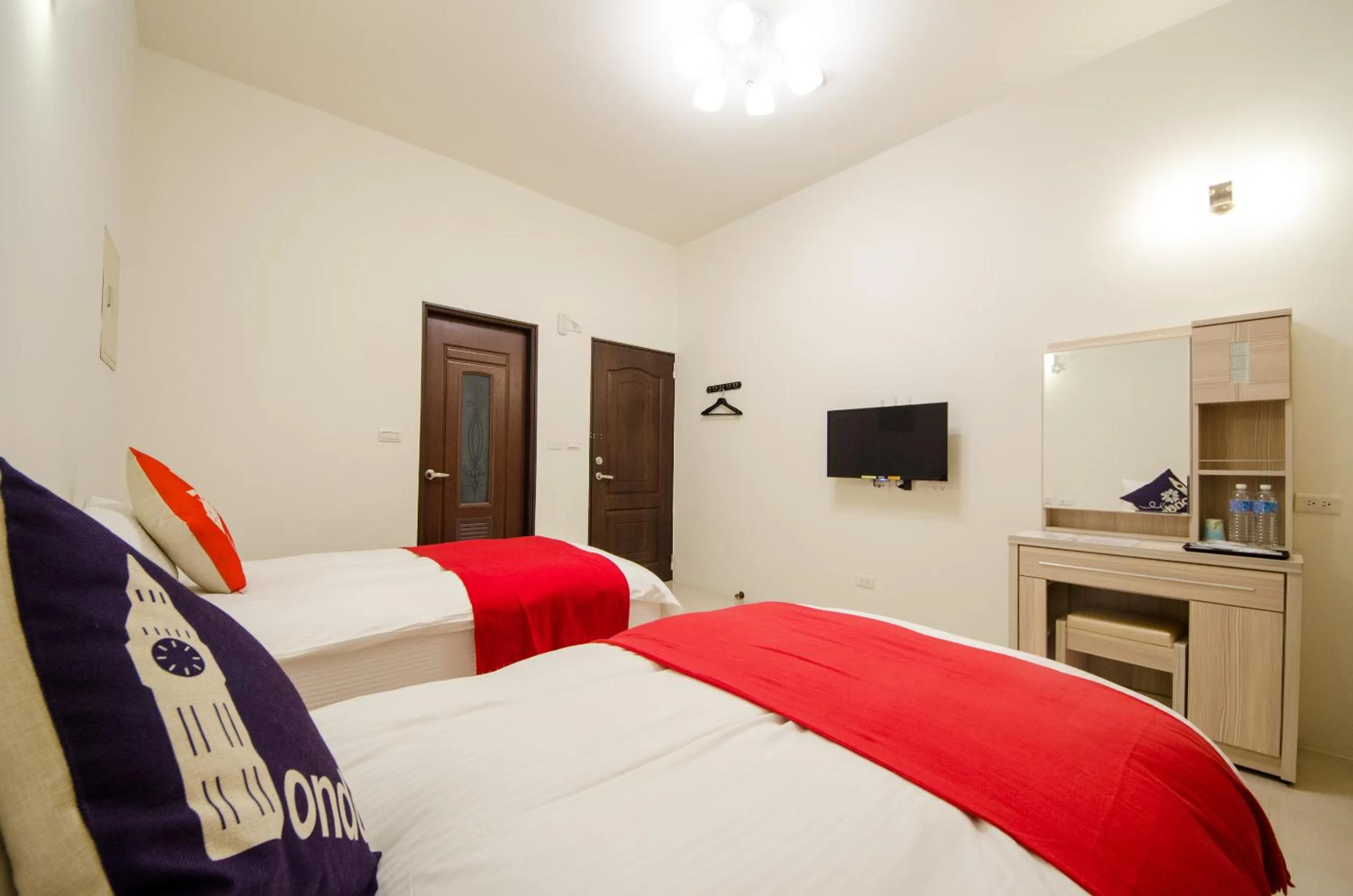 bunk bed, Bed in Successful 168 B&B