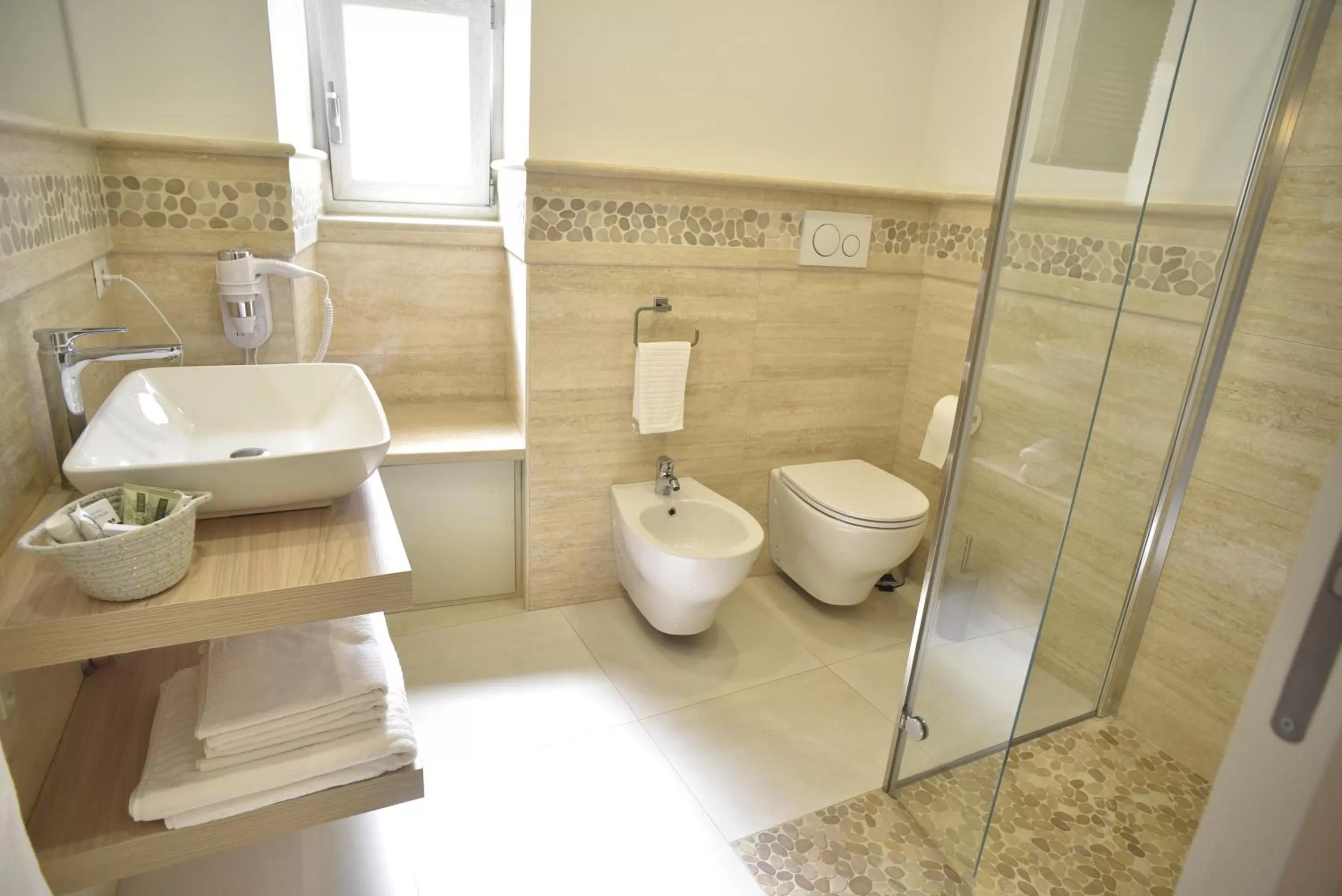 Bathroom in Home dentro il teatro