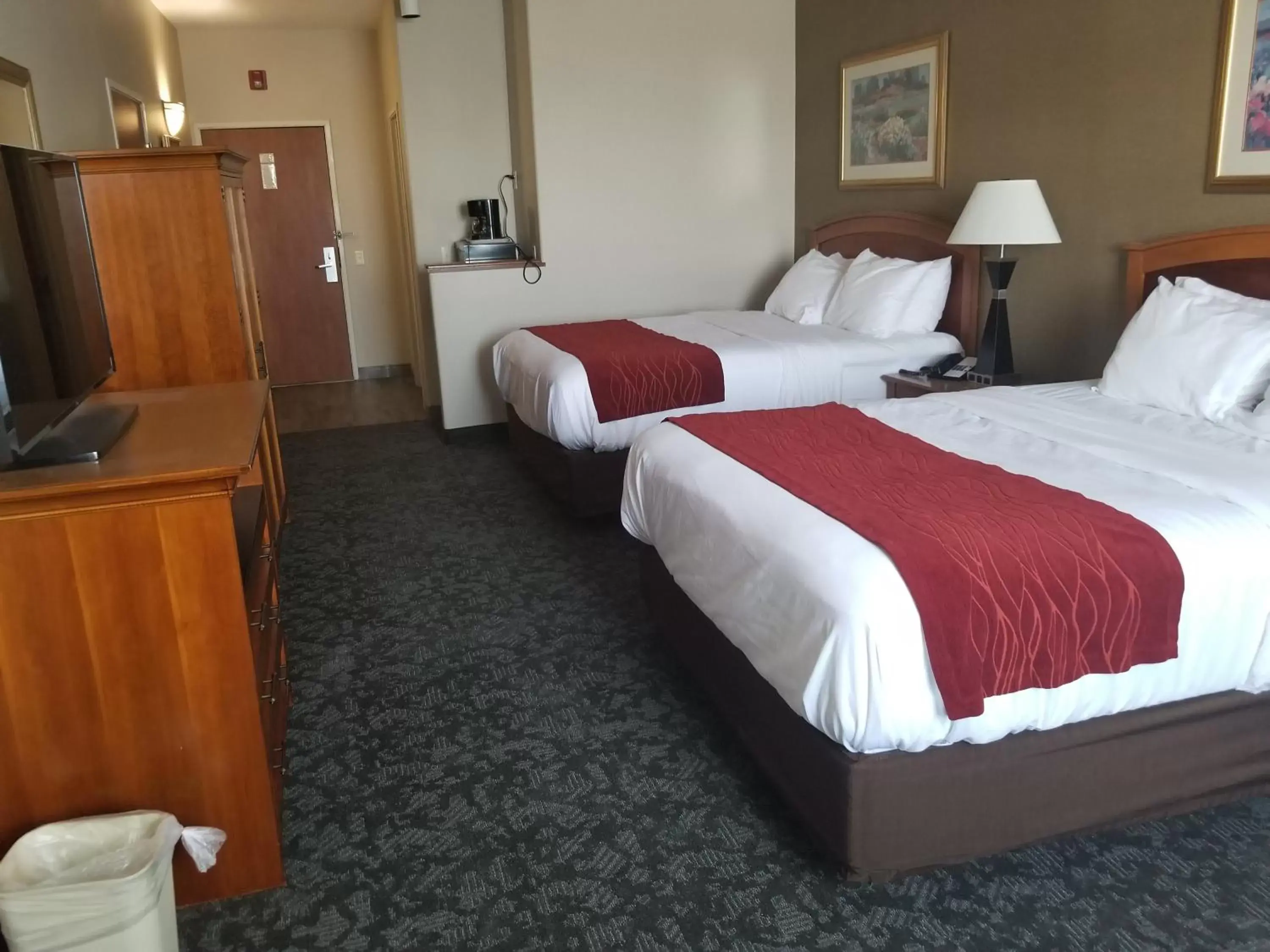 Bed in Comfort Inn & Suites I-25 near Spaceport America